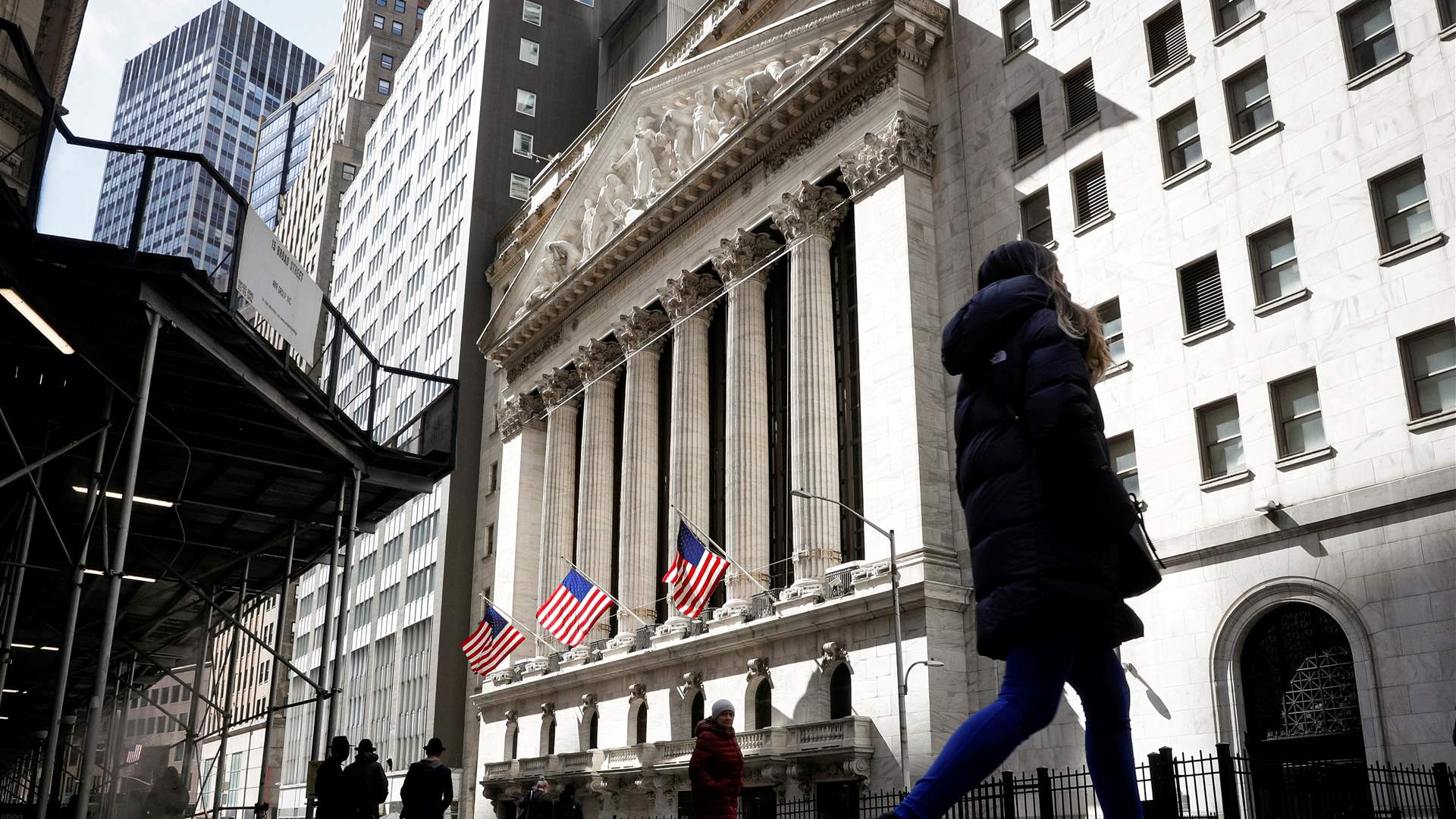 Wall Street advances, Treasury yields dip on jobless claims data