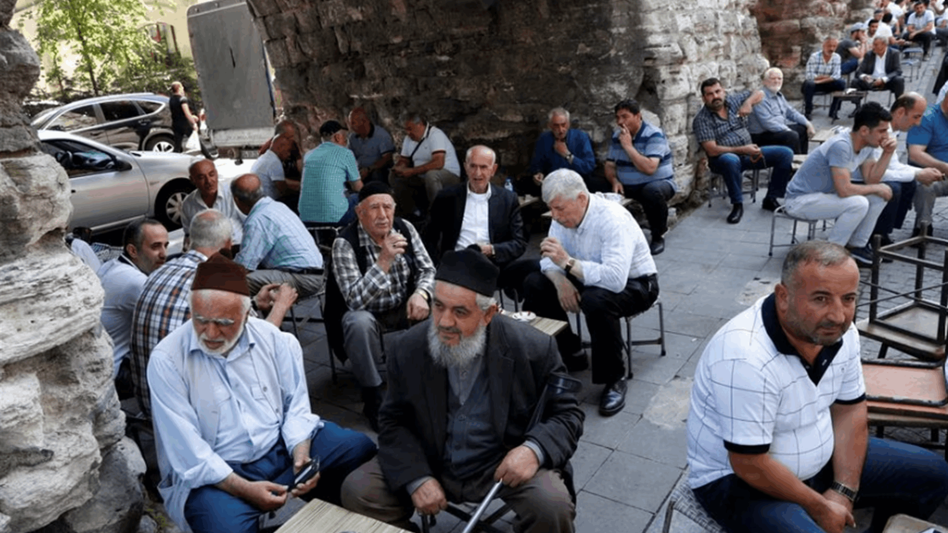 Turkish unemployment rate falls to 9.7 percent in January