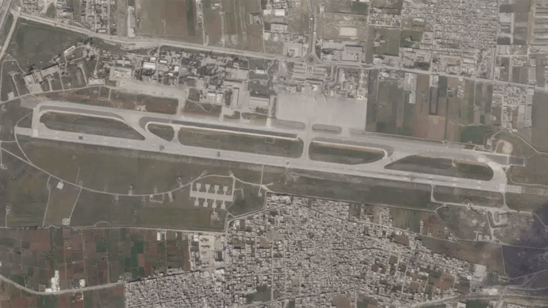Syria’s Aleppo airport resumes flights days after airstrike