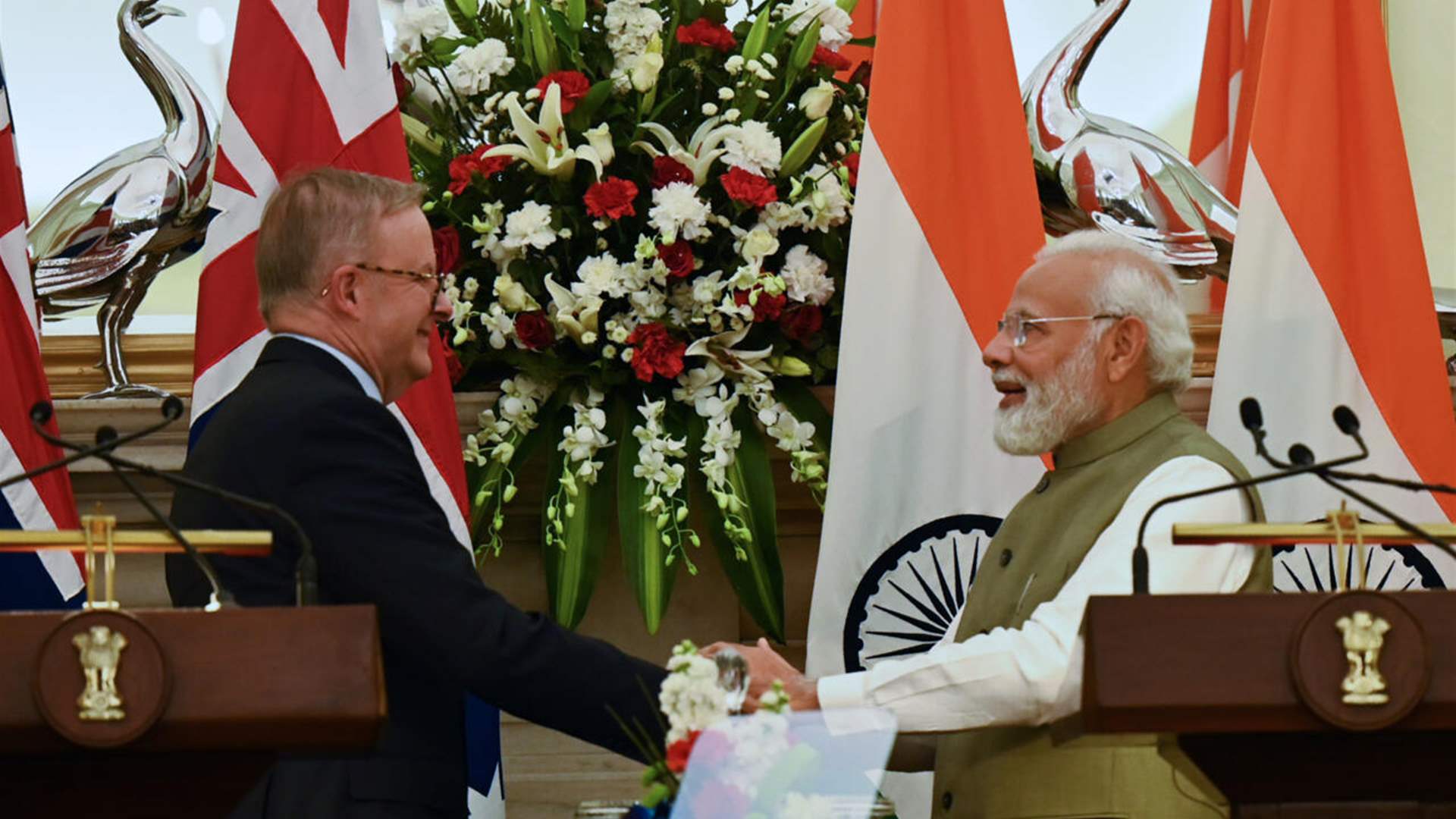 استراليا والهند تتعهدان تعزيز العلاقات بينهما في مجال الدفاع