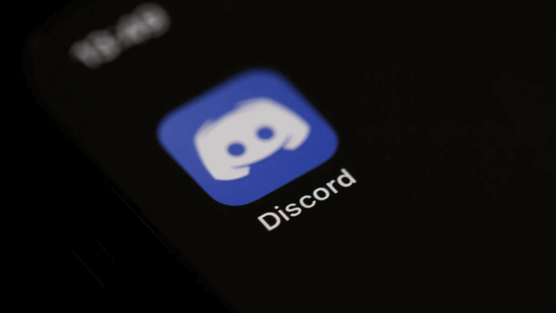 Discord updates its bot with ChatGPT-like features, rolls out AI-generated conversation summaries and more