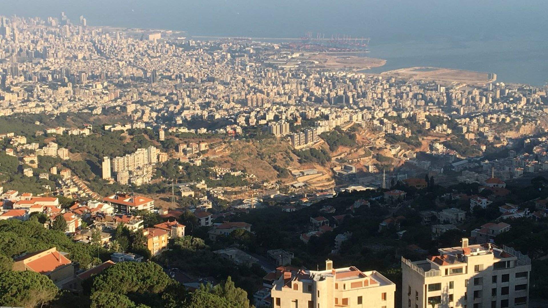 Lebanese communities struggle with power outages and lawlessness
