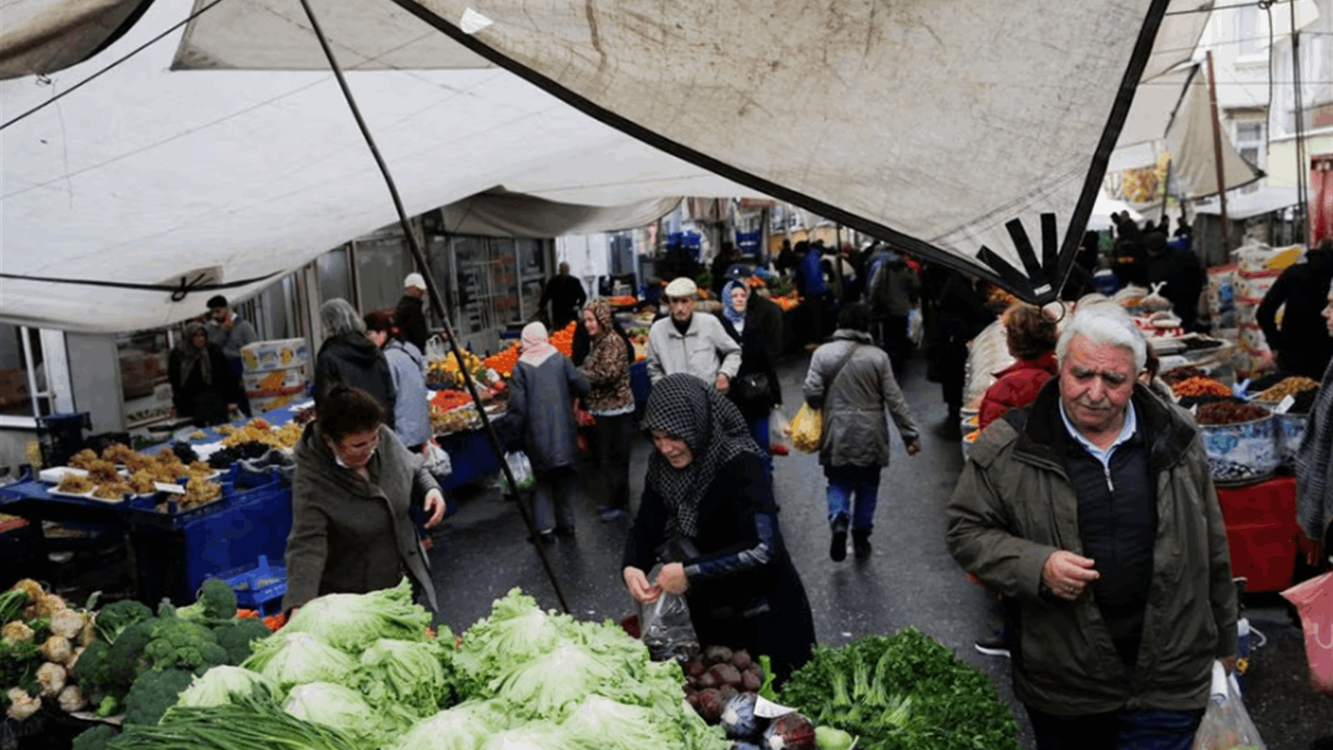 Turkey's current account deficit widens to record level in January