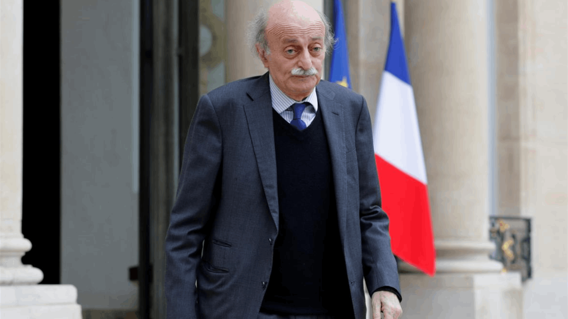 Jumblatt remains firm: &quot;No to a partisan president&quot;