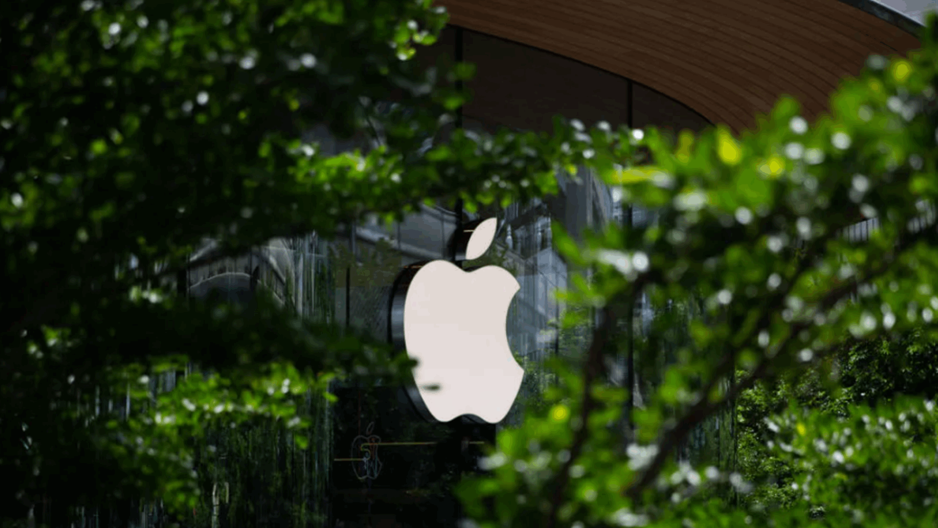 Apple is reportedly experimenting with language-generating AI