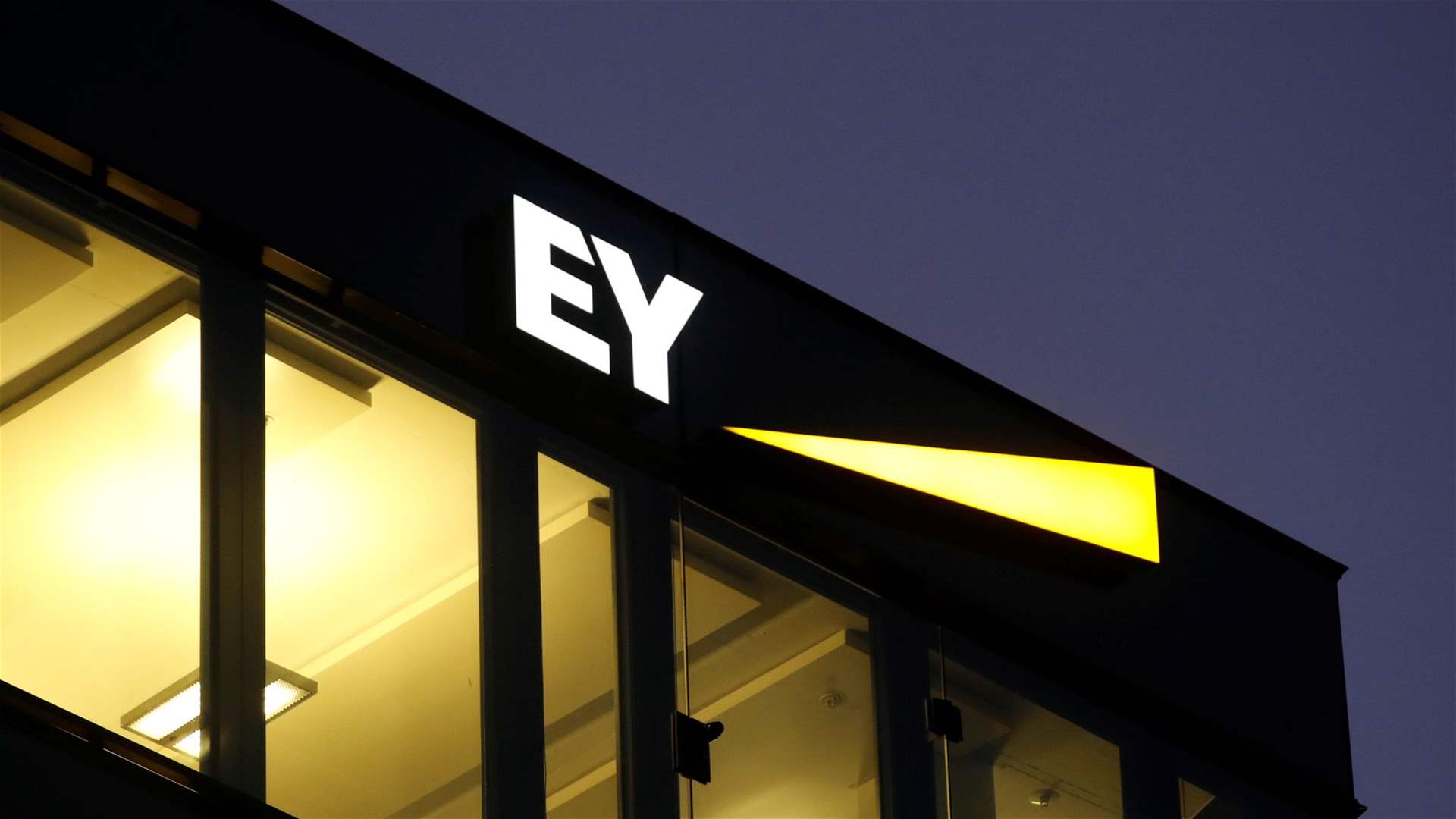 EY&#39;s &#39;paused&#39; split dragged into $2.7 bln London lawsuit