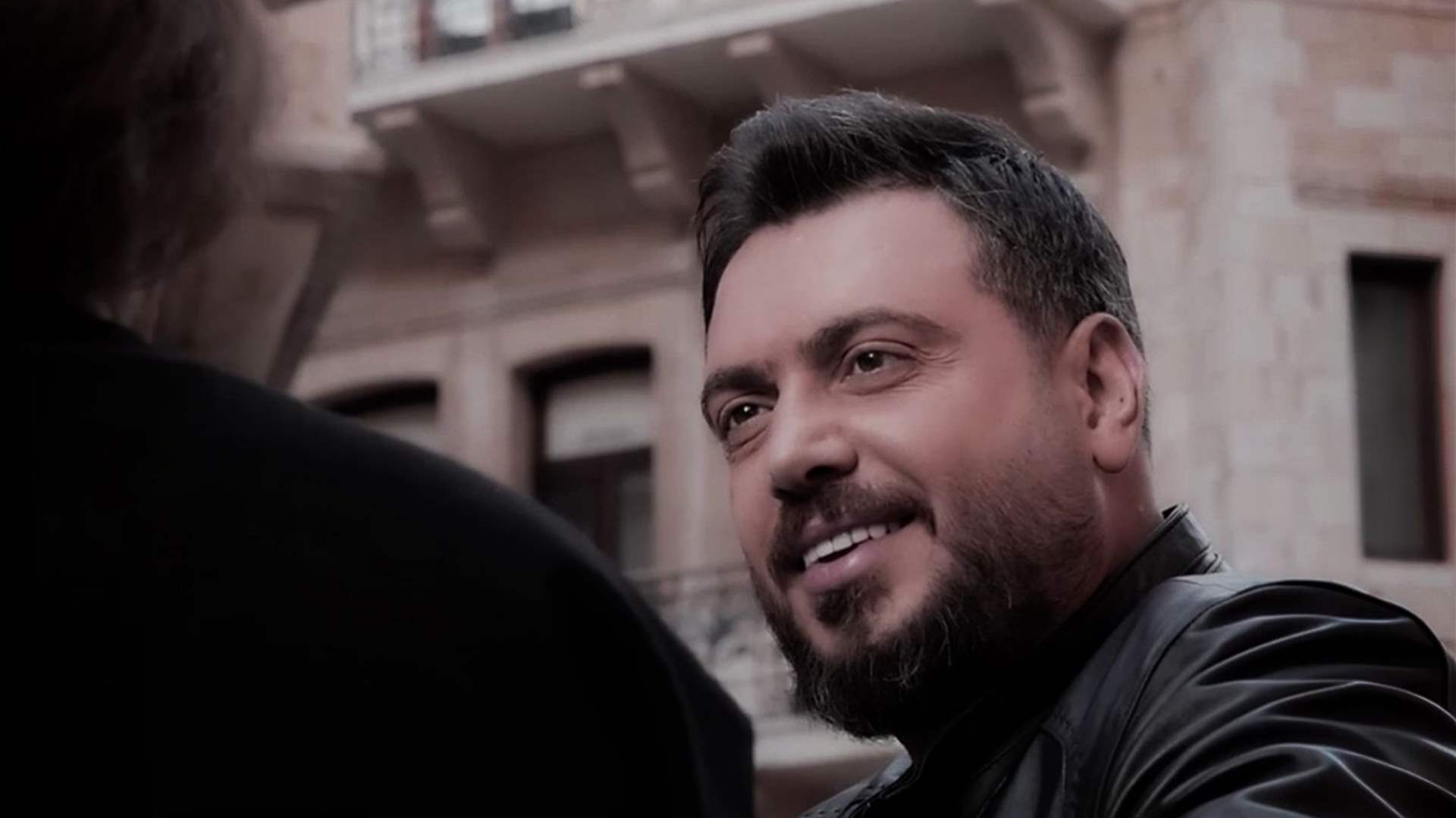 فارس اسكندر يغنّي لكلّ من خسر والدته في عيد الأم: "يا حنونة يا إمّي" (فيديو)