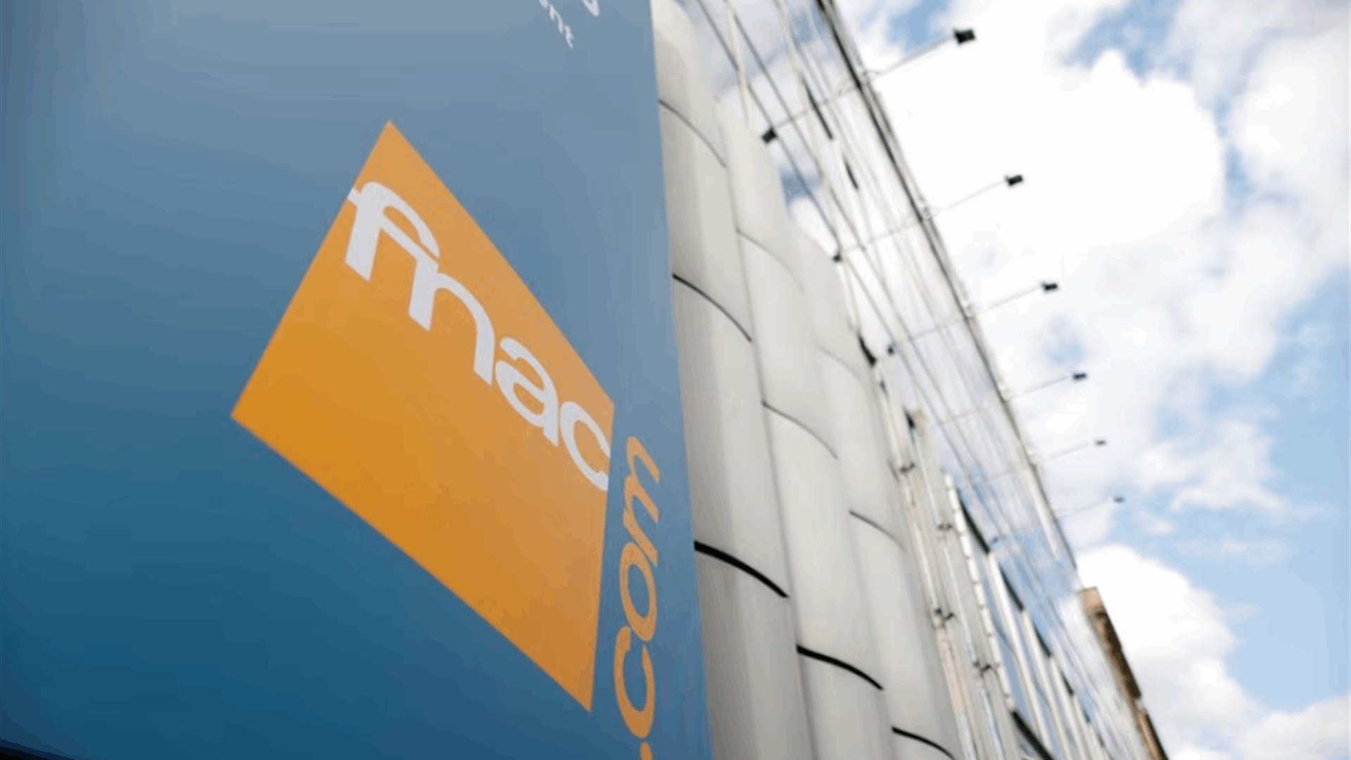 Czech billionaire Kretinsky becomes Fnac Darty's largest shareholder