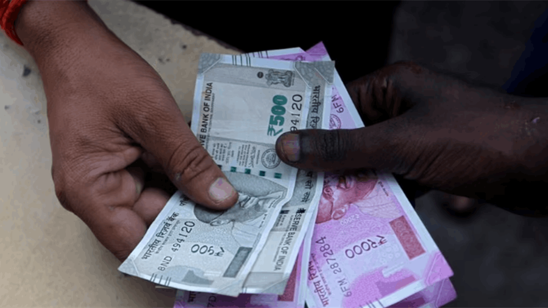 Rupee logs best day in three weeks on rising bets of Fed pause