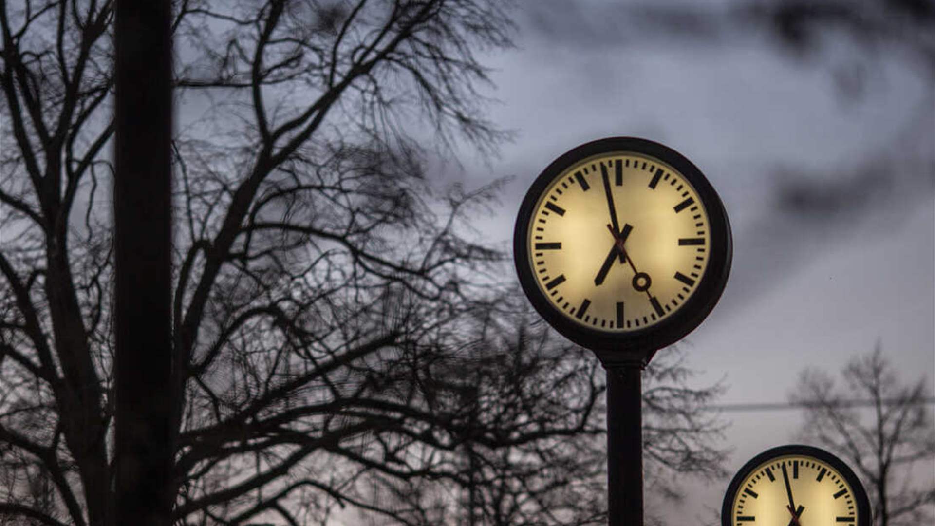 Lost in time: Exploring the history and varied practices of daylight saving time