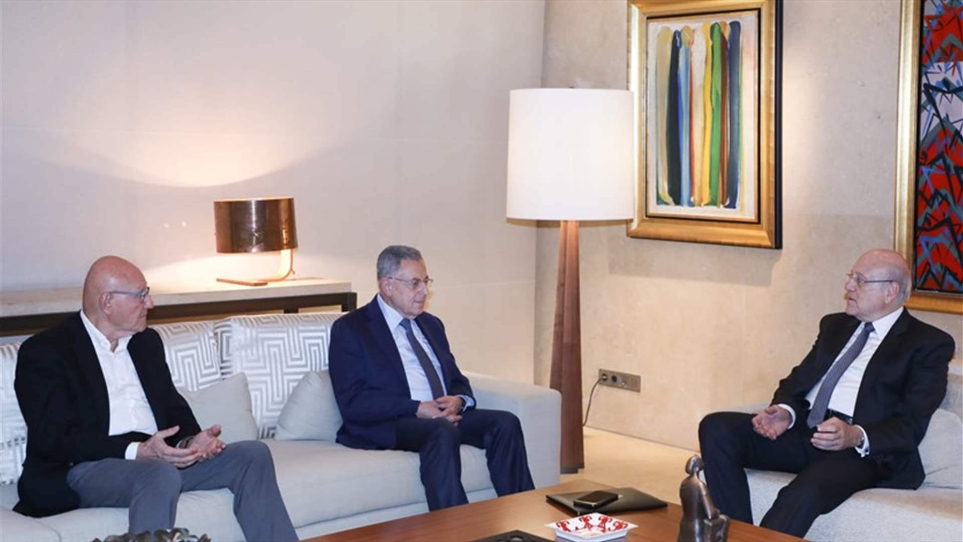 السنيورة وسلام يجتمعان بميقاتي: لاتخاذ القرار المناسب في موضوع التوقيت في اقرب فرصة ممكنة 