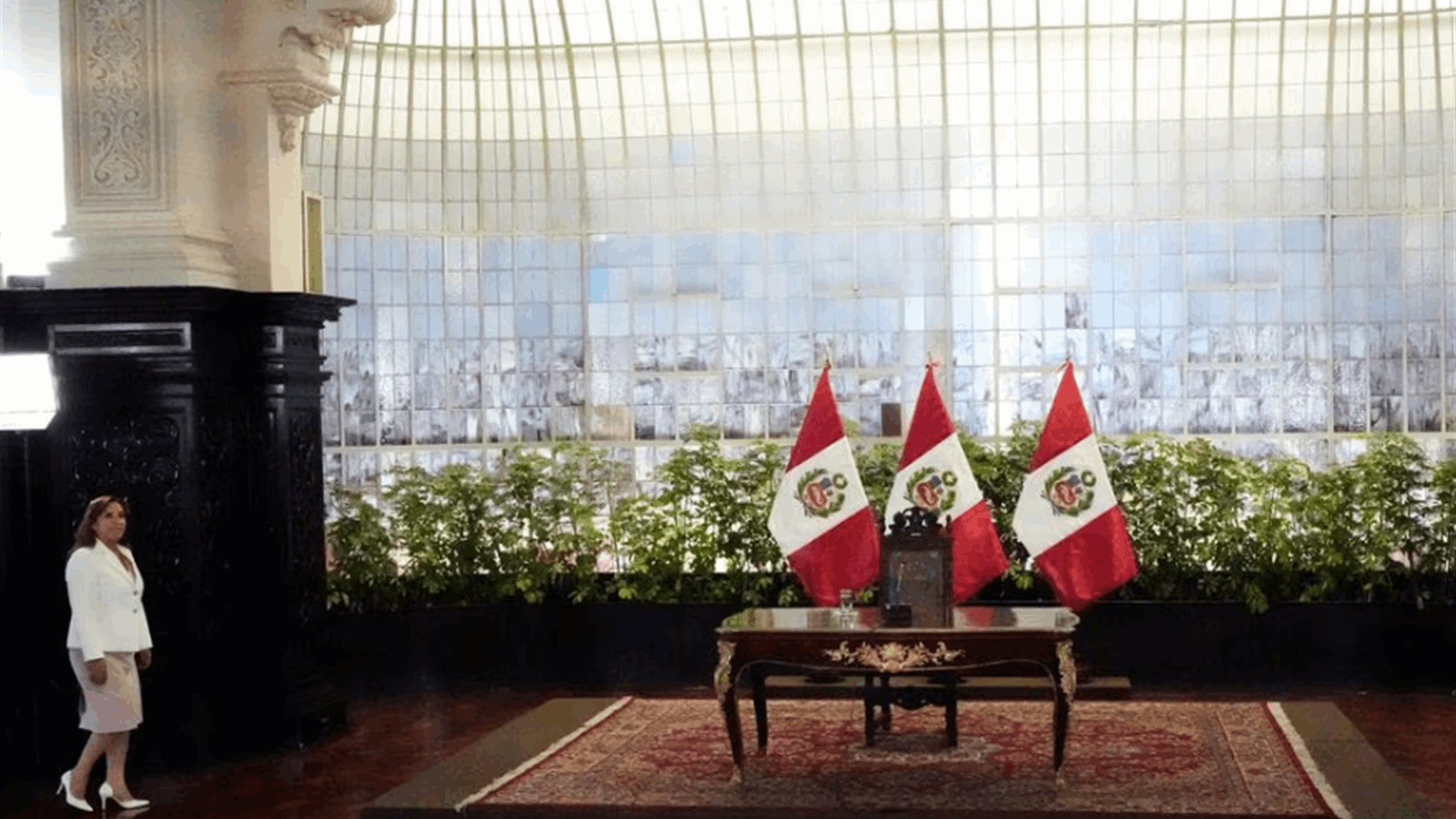 Peru prosecutors probe president, ex-president for alleged money laundering