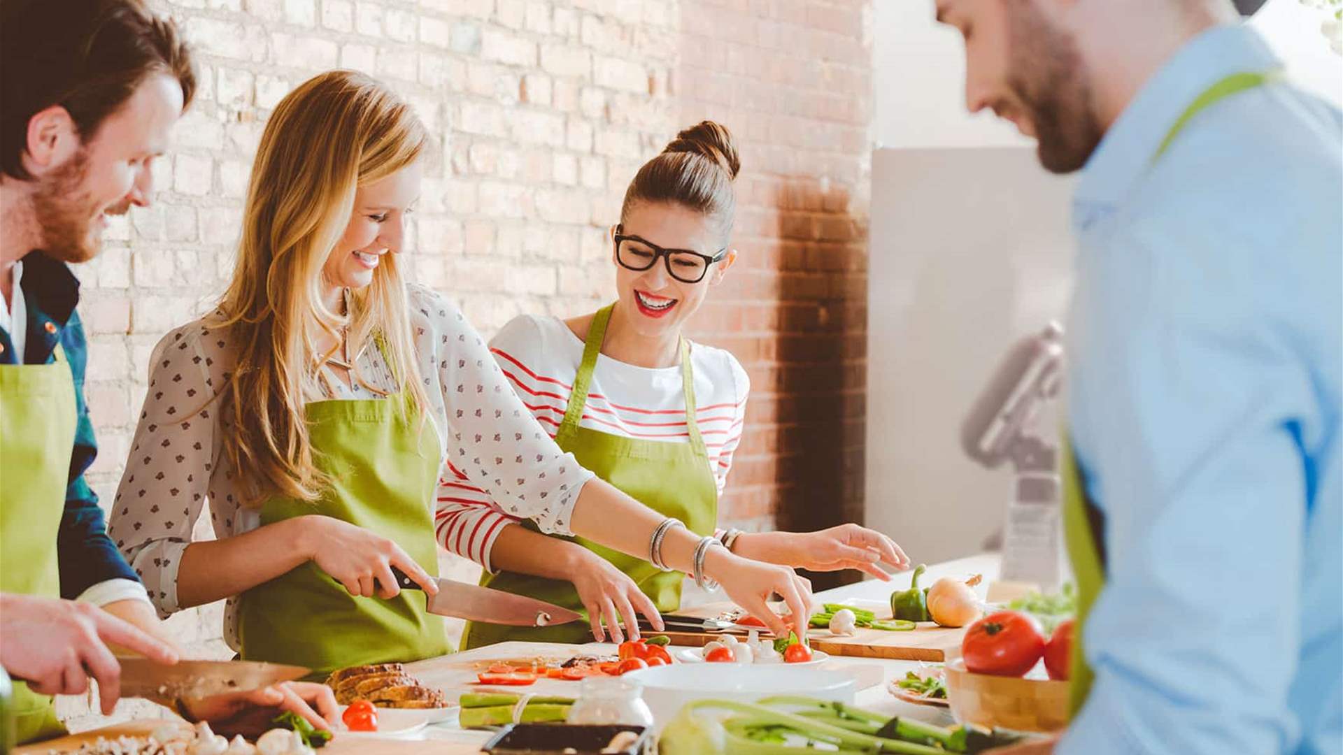 في ظلّ معدلات التضخم المرتفعة... انتشار ظاهرة "حزمات الطهو" في فرنسا