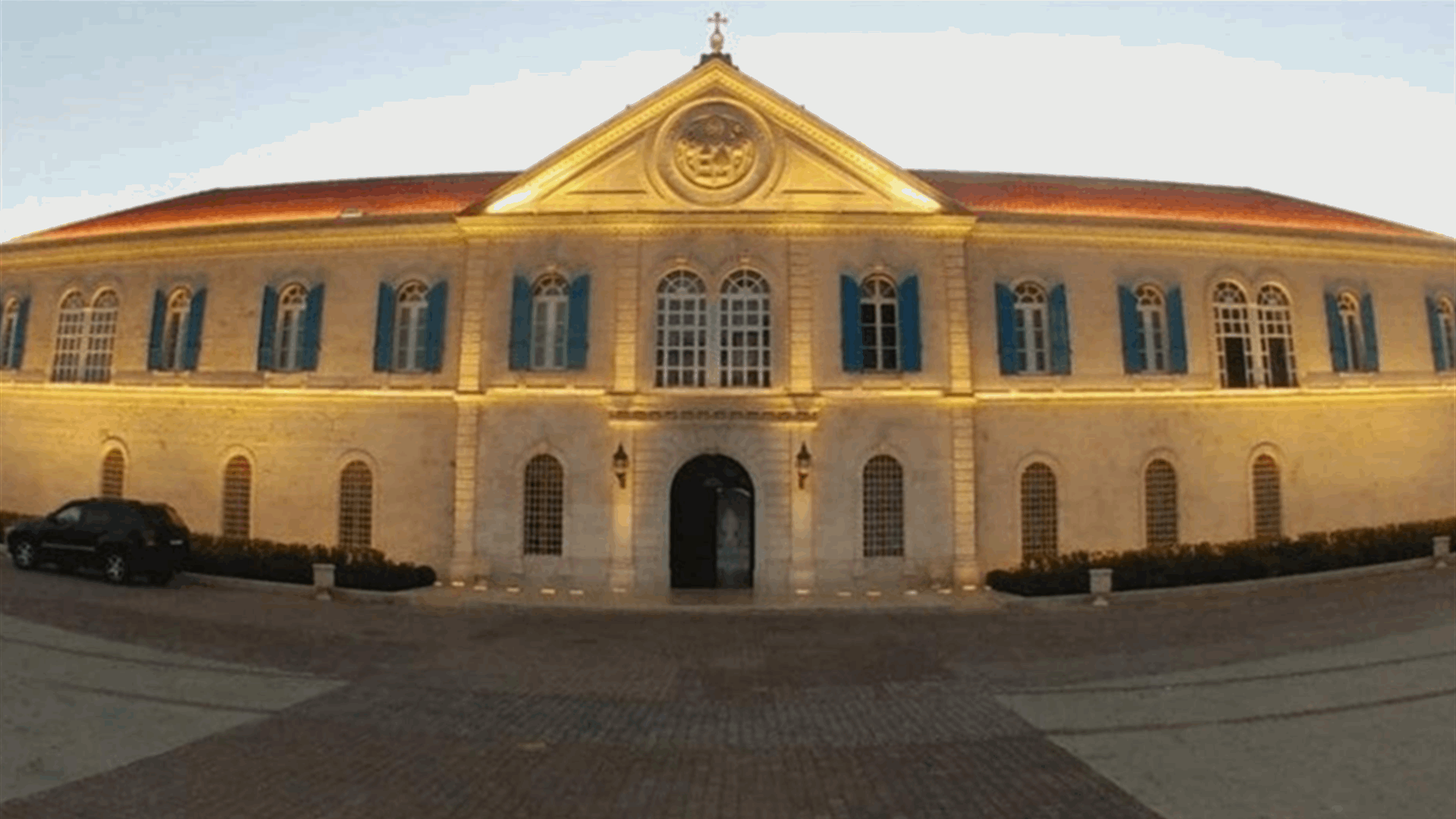 Maronite Patriarch and French Ambassador discuss efforts to overcome crisis in Lebanon