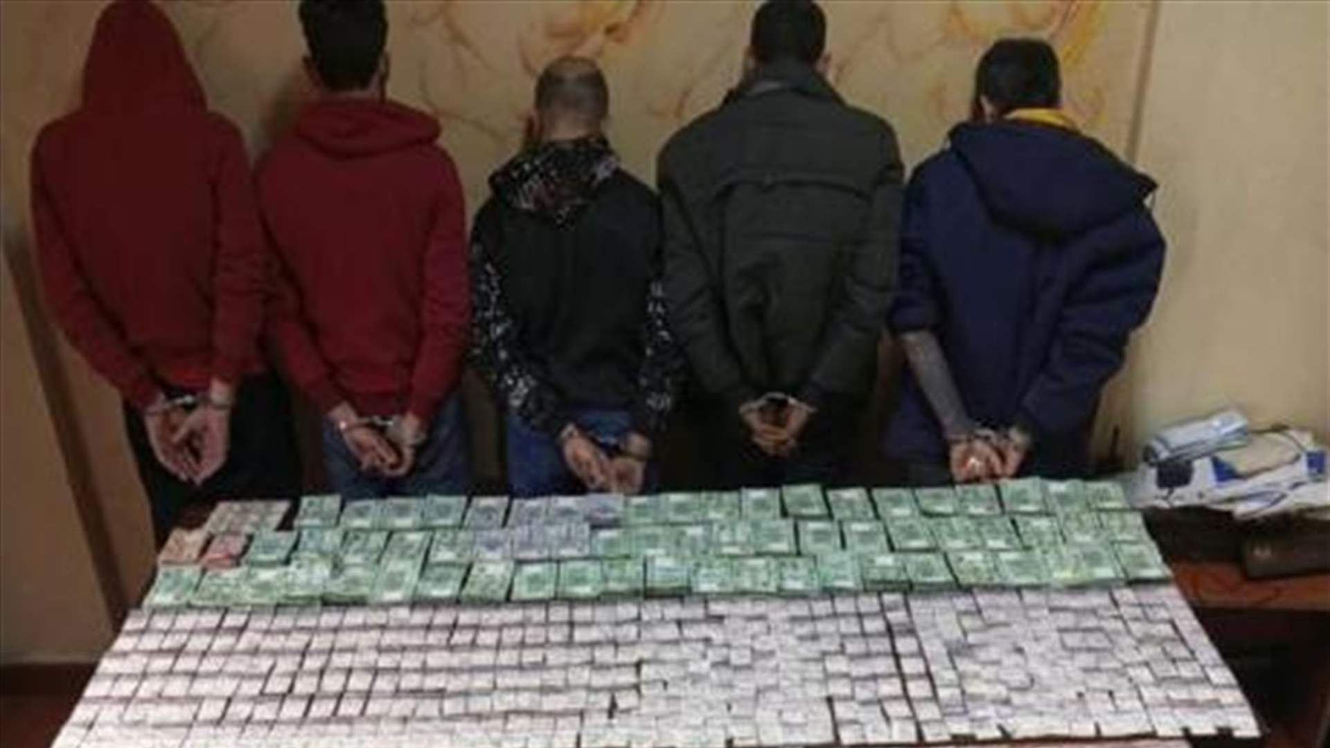 تفكيك شبكة خطيرة لترويج المخدرات