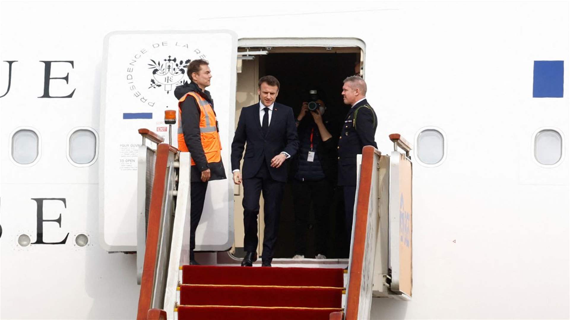 China can play 'major role' in finding 'path to peace' in Ukraine: Macron