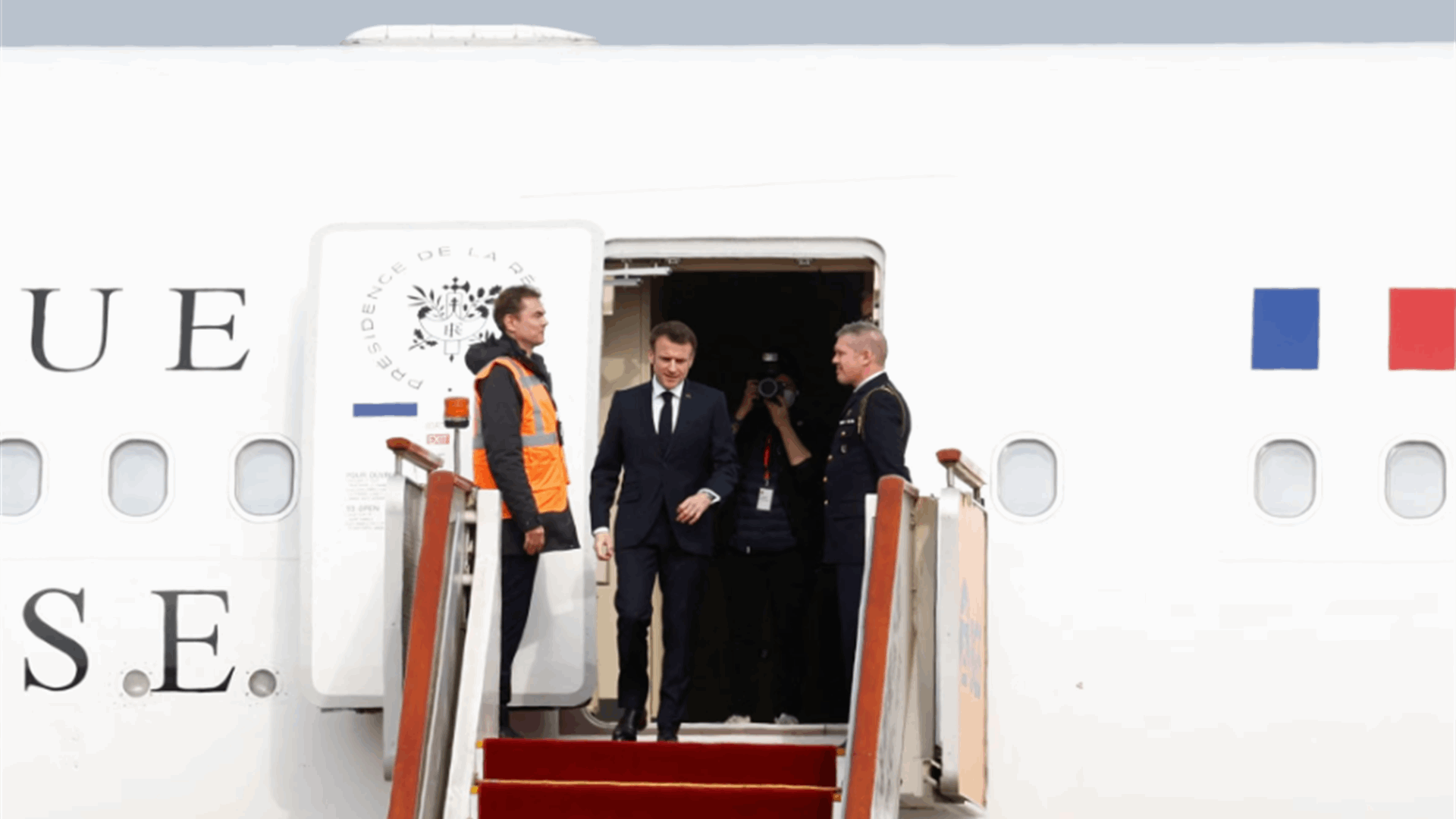 Ahead of Xi meet, Macron warns about risks of cutting off China