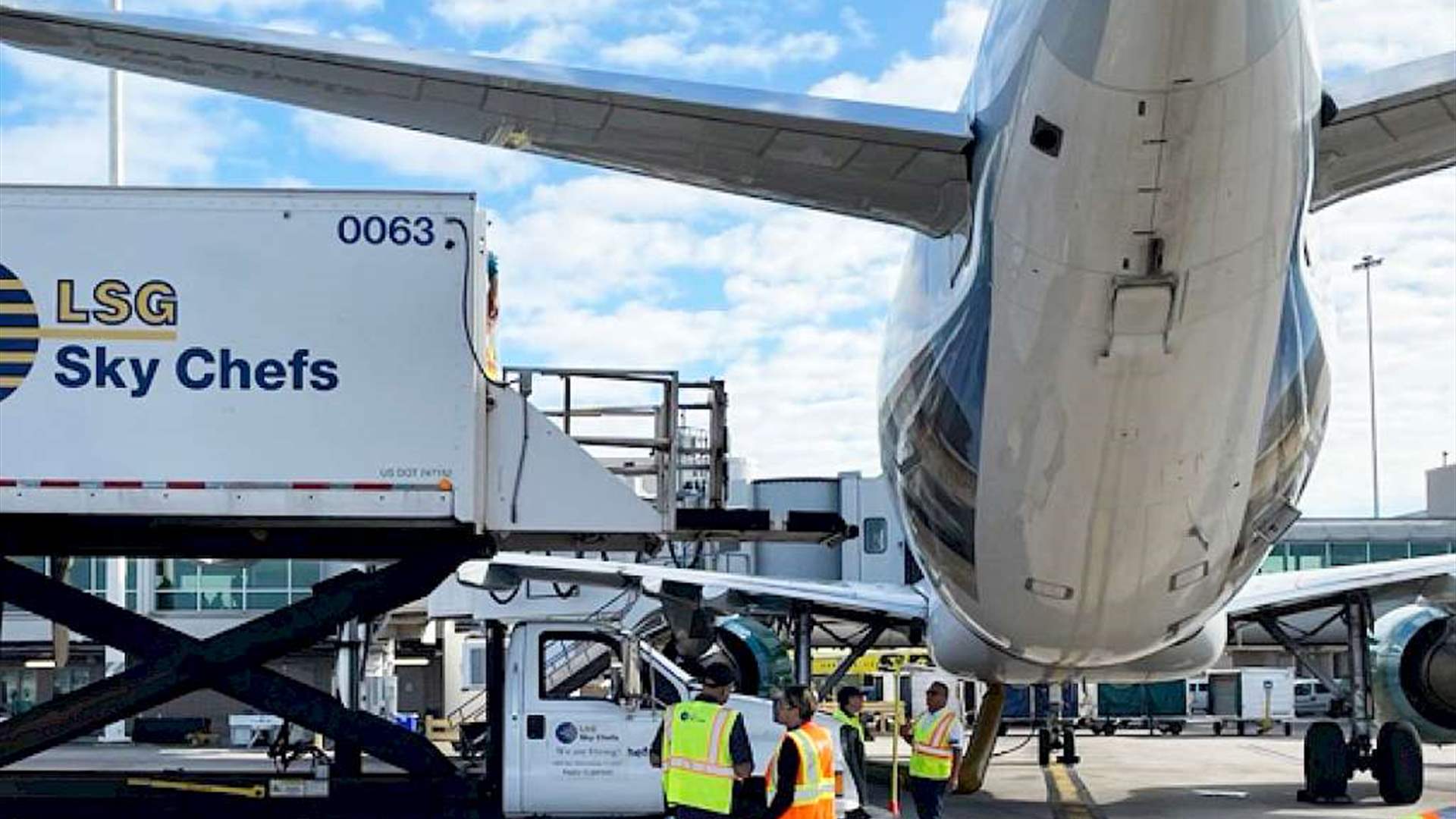 Lufthansa to sell catering unit LSG