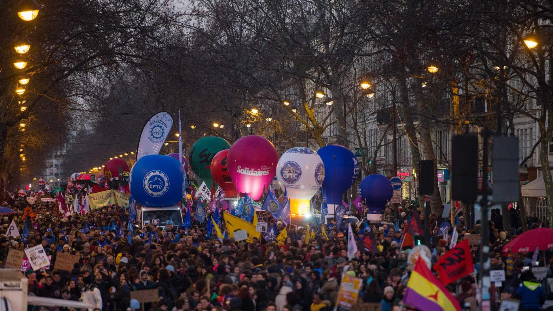Pension protests to bring 'maximum' workers in France after government, union talks fail