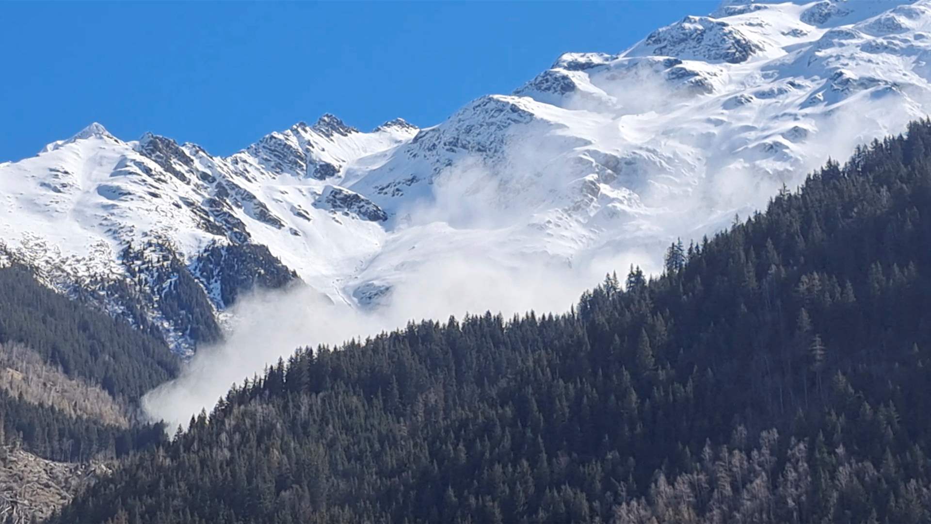 Fifth victim found after French Alps avalanche
