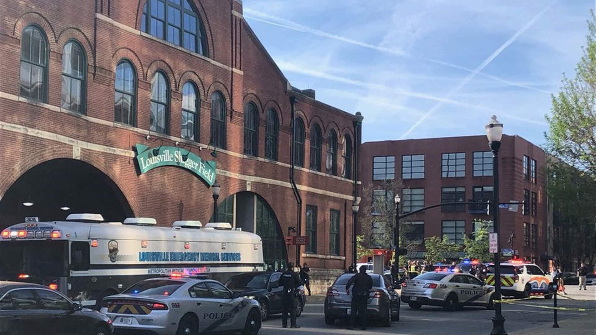 Multiple casualties reported in shooting in downtown Louisville