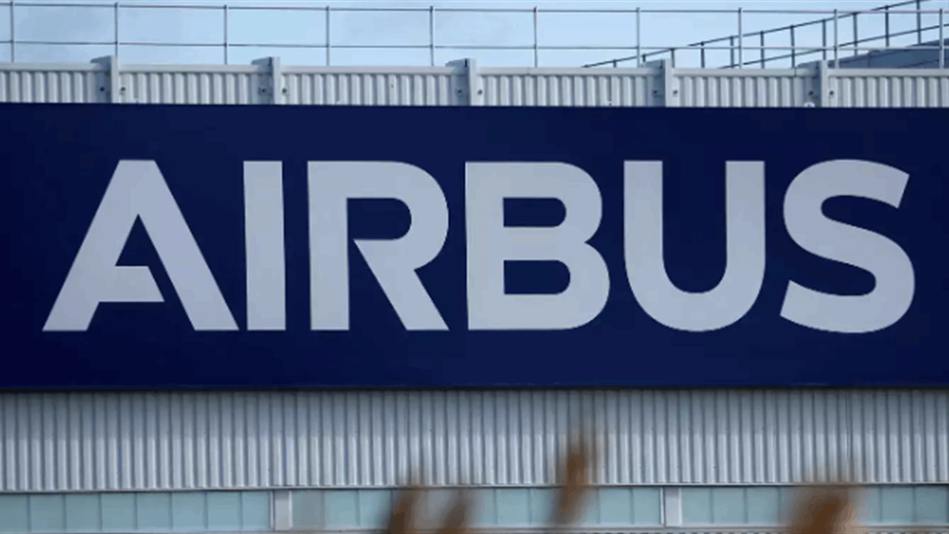 Airbus delivers fall as supply chain issues persist