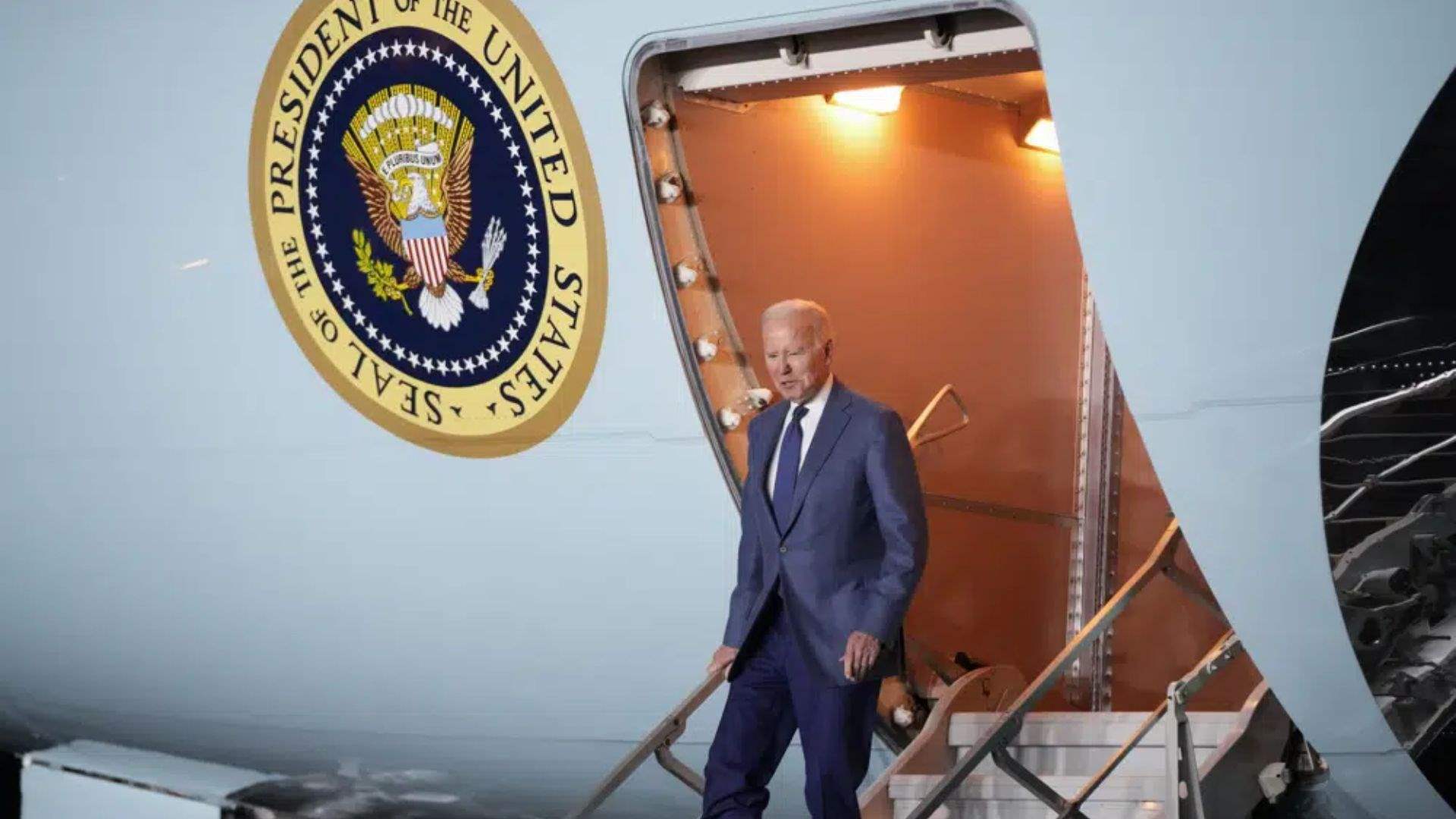 Biden to tout economic growth as dividend of N Ireland peace 