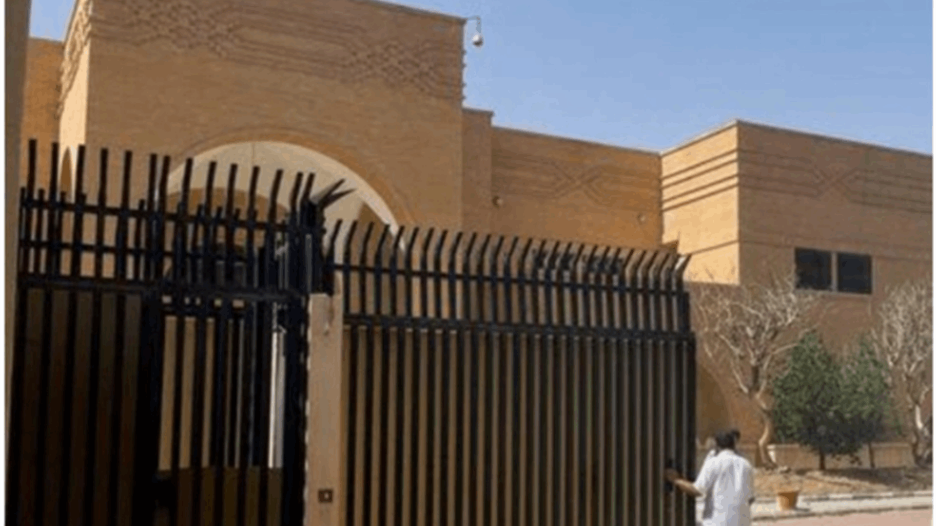 السفارة الإيرانية في السعودية تفتح أبوابها للمرة الأولى منذ سبعة أعوام