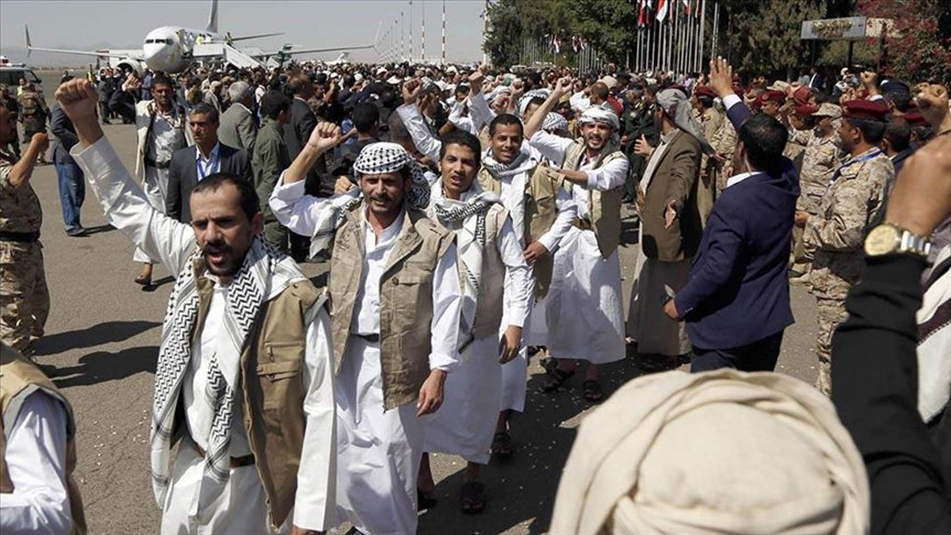 بدء عملية تبادل مئات الاسرى في اليمن مع اقلاع أول طائرة من صنعاء