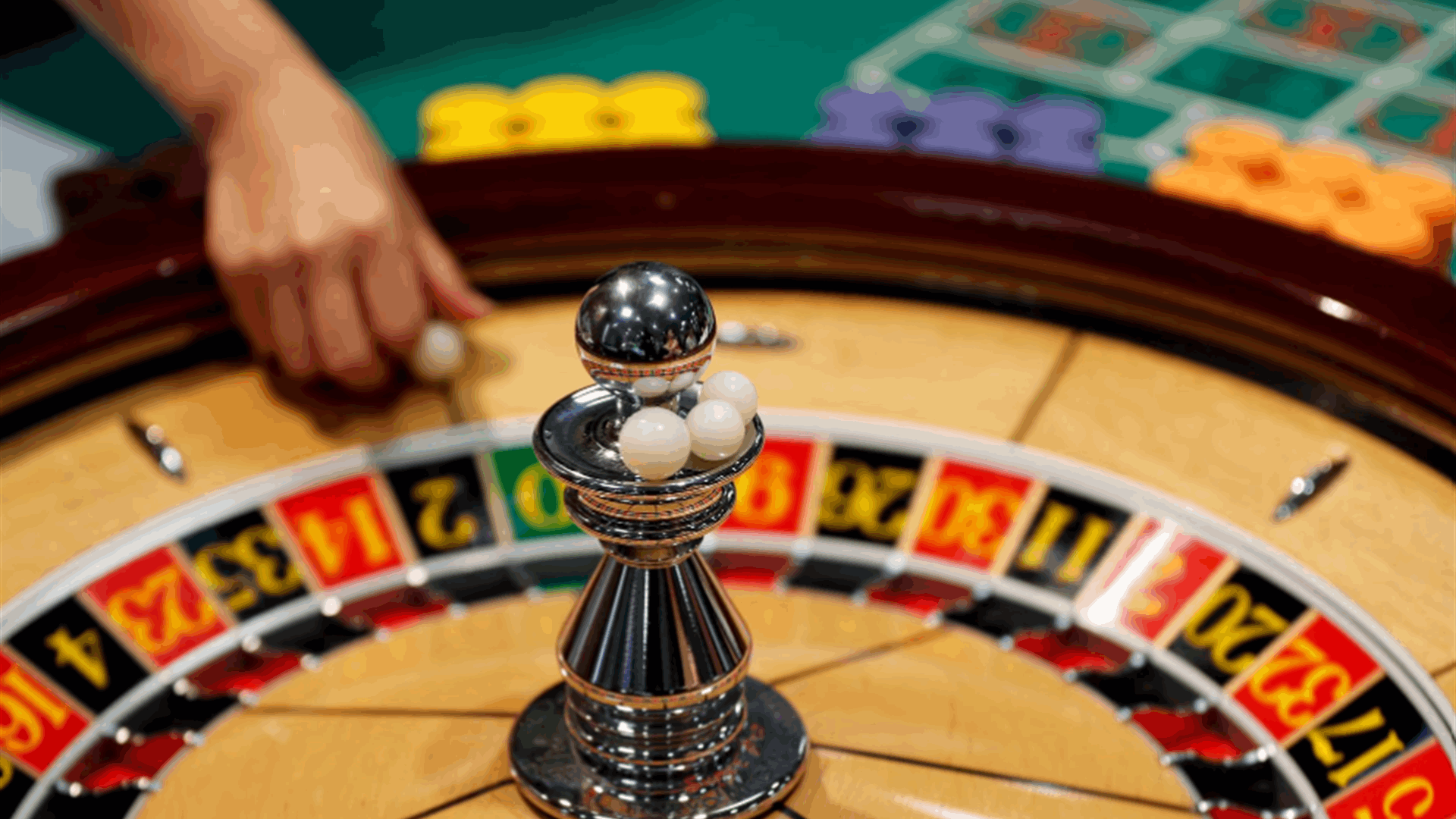 Japan approves $13.5 bln Osaka resort, country's first casino