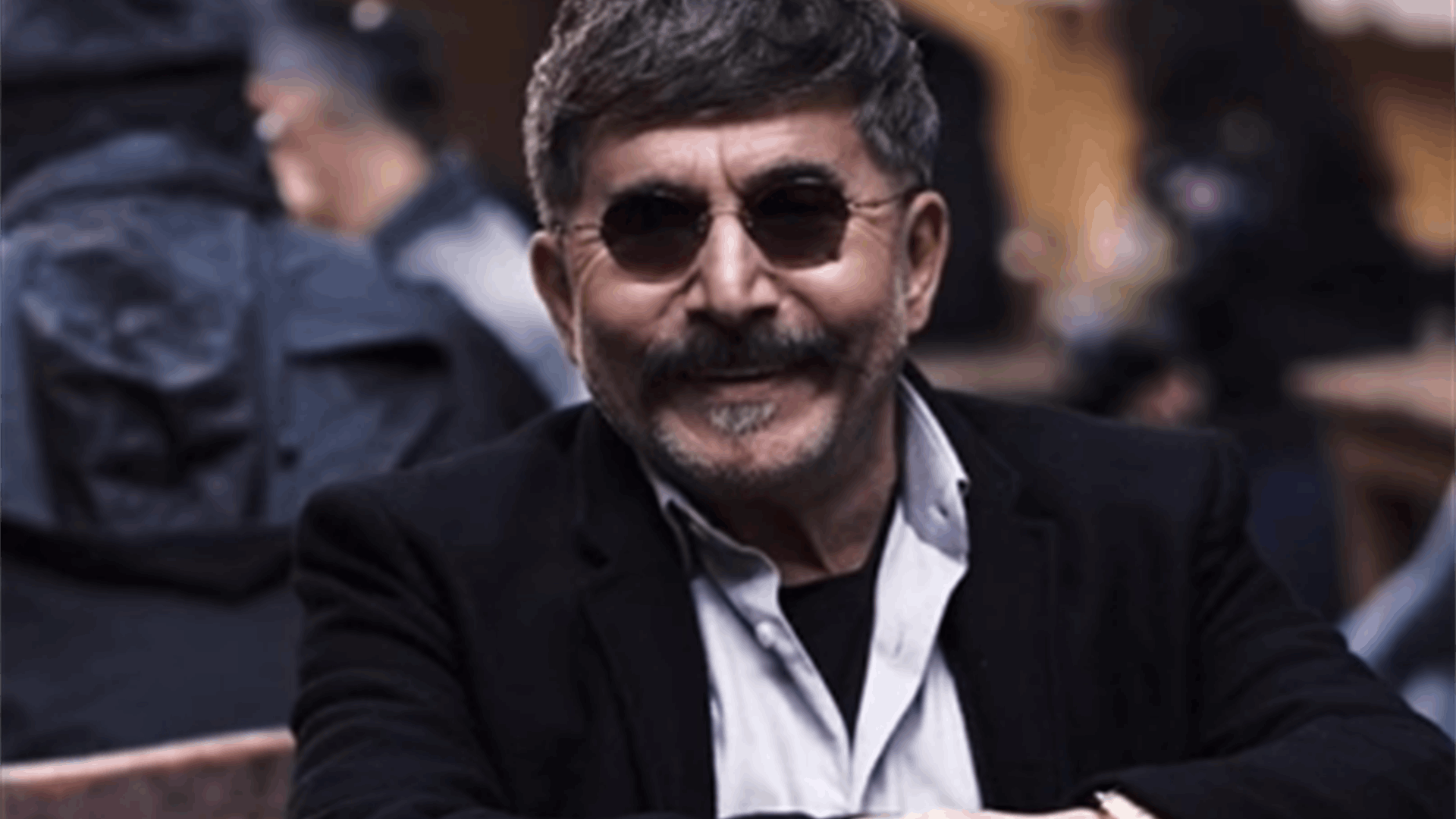 عابد فهد يقلّد &quot;عمران&quot; في مشهدٍ من &quot;النار بالنار&quot;: &quot;تدفع دينتك تاكل ملبن&quot;! (فيديو)