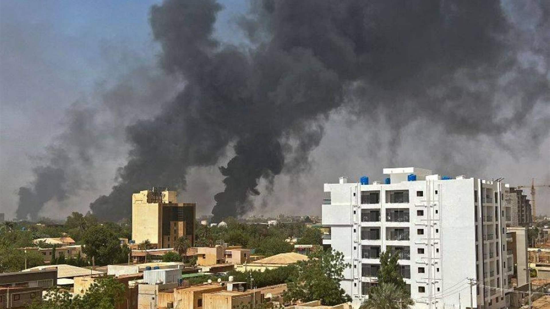 أكثر من 180 قتيلاً و1800 جريح حصيلة ثلاثة أيام من المعارك في السودان