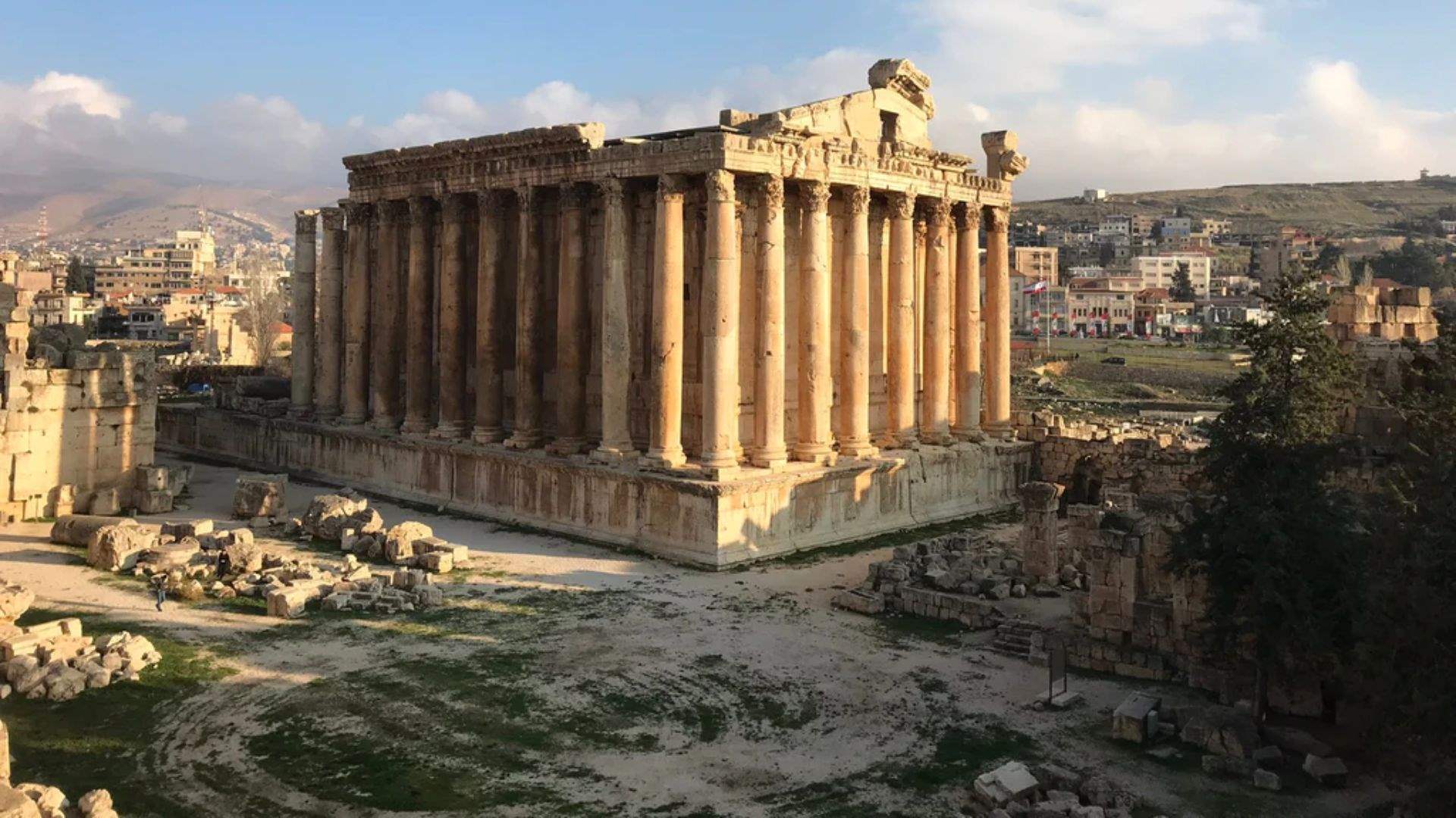 Culture Minister opens Baalbek, Anjar, Tyre, & Jbeil landmarks for free  