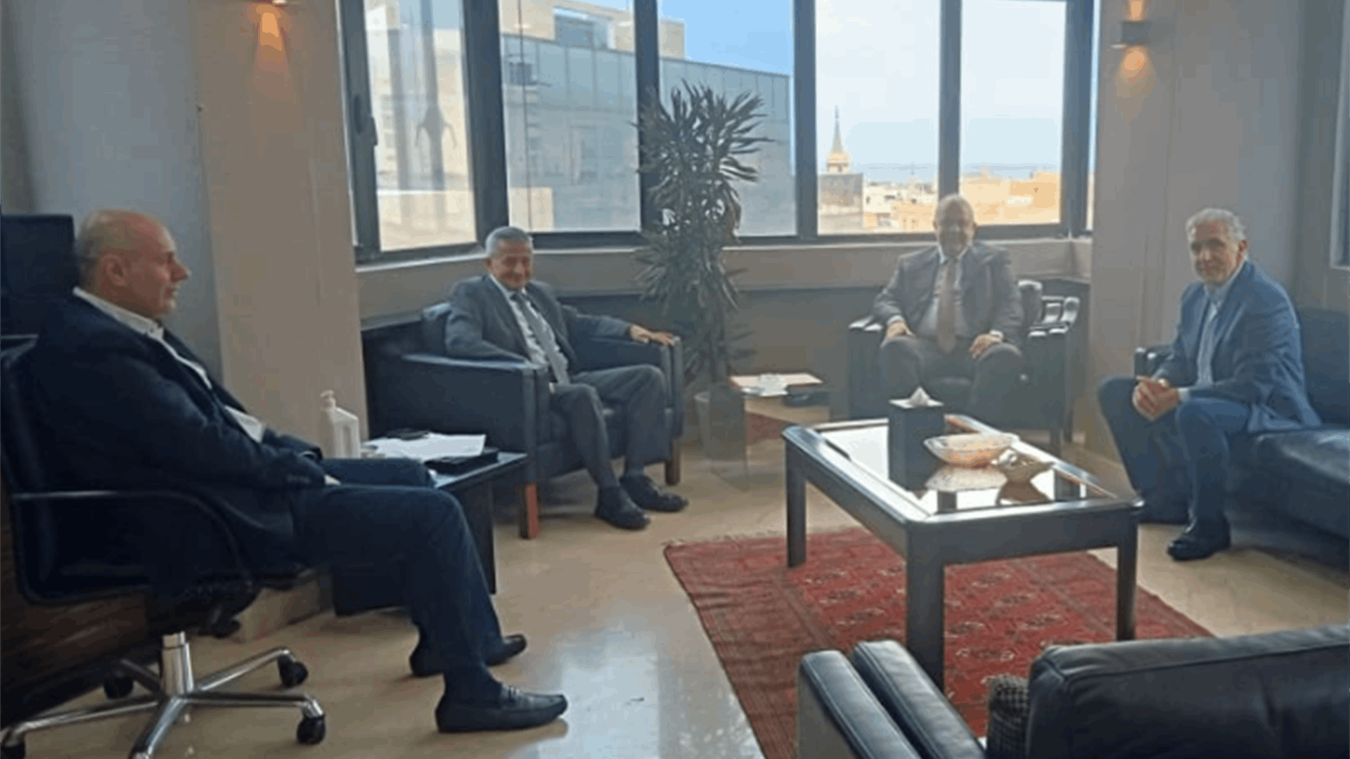 وزير المالية عرض مع محافظ بيروت ملف نفايات العاصمة ومع عثمان موضوع تغذية السجون