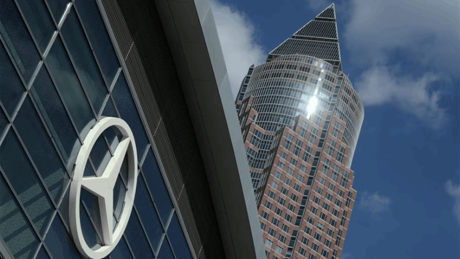 Mercedes-Benz reports Q1 adjusted return on sales of 14.8 percent