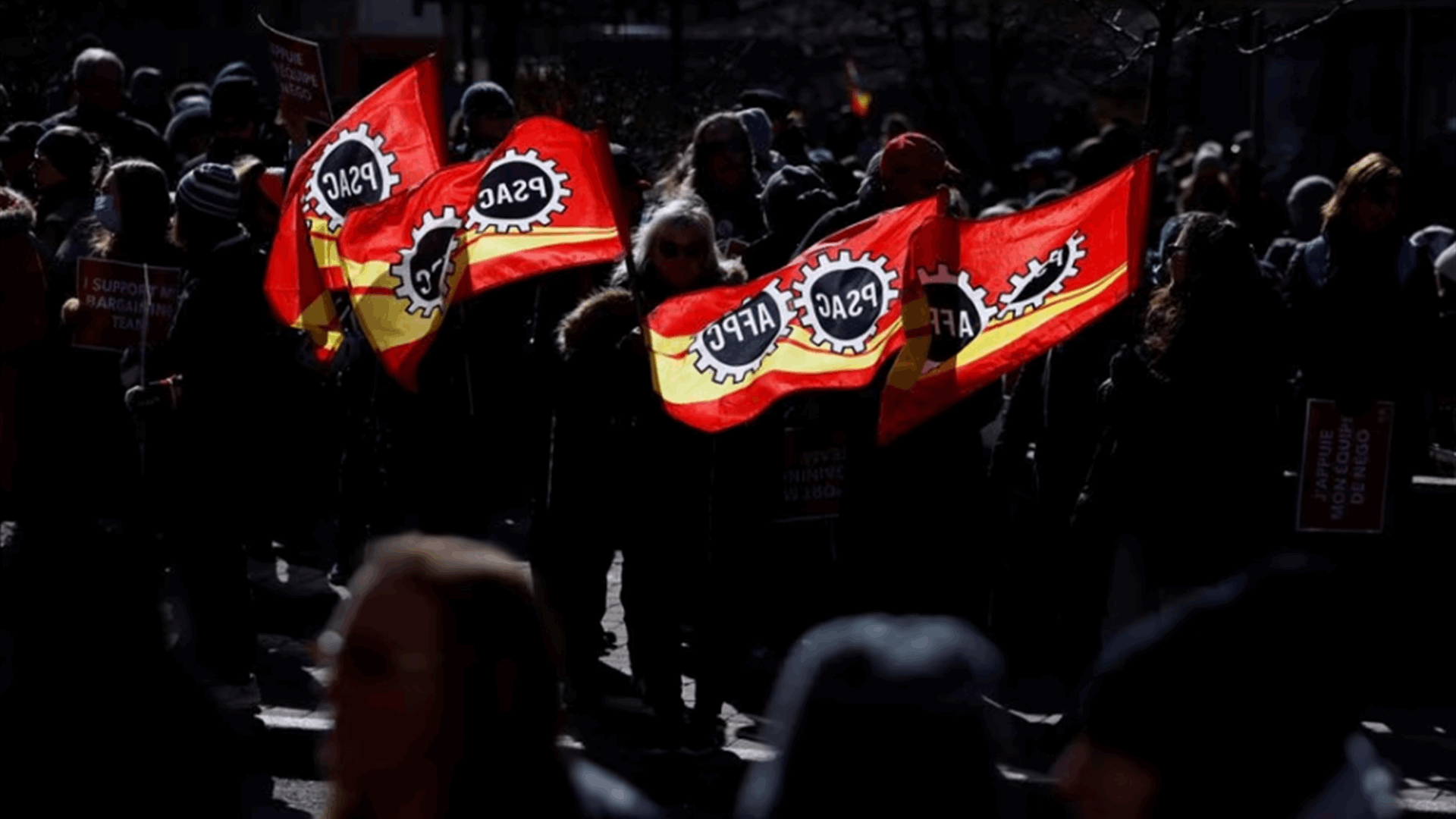 Canada's striking workers closer to resolving wage, remote work issues