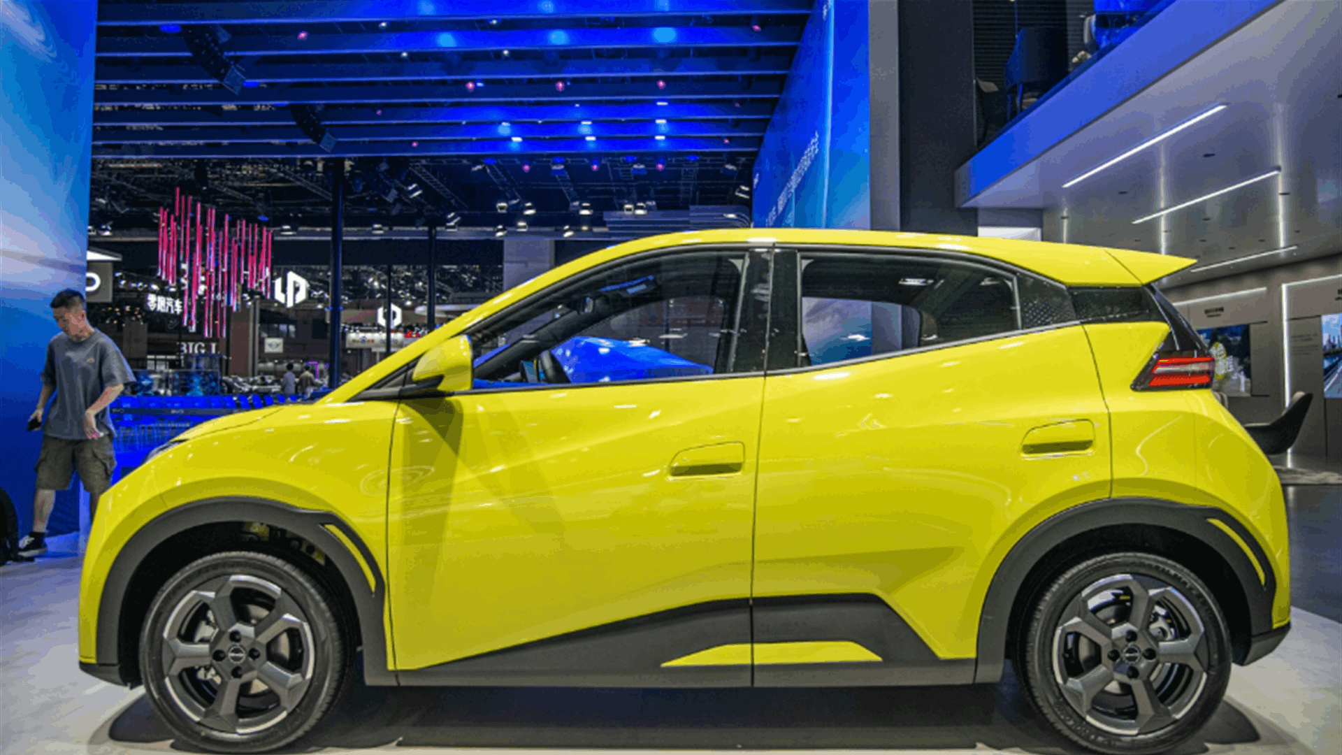 China EVs rising, Tesla loses profit ground and Lyft preps for deep cuts