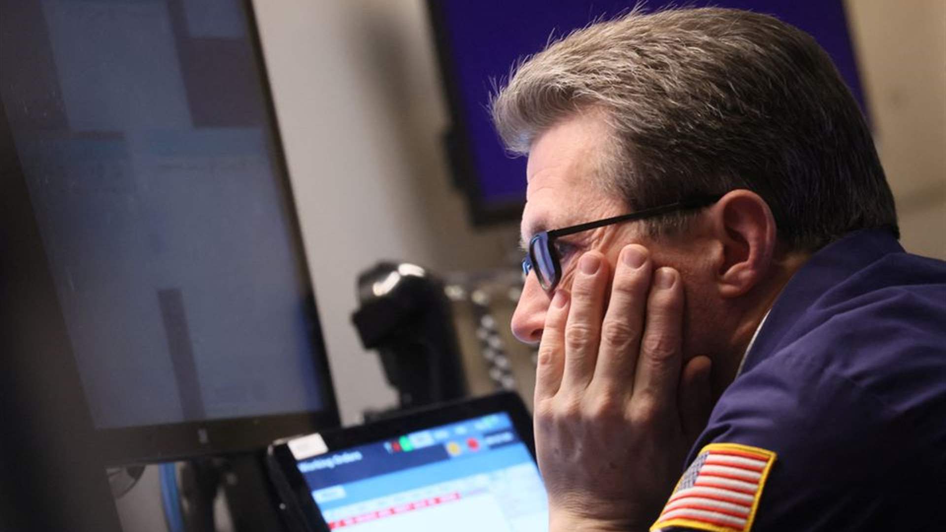 Wall St muted ahead of tech earnings, economic data