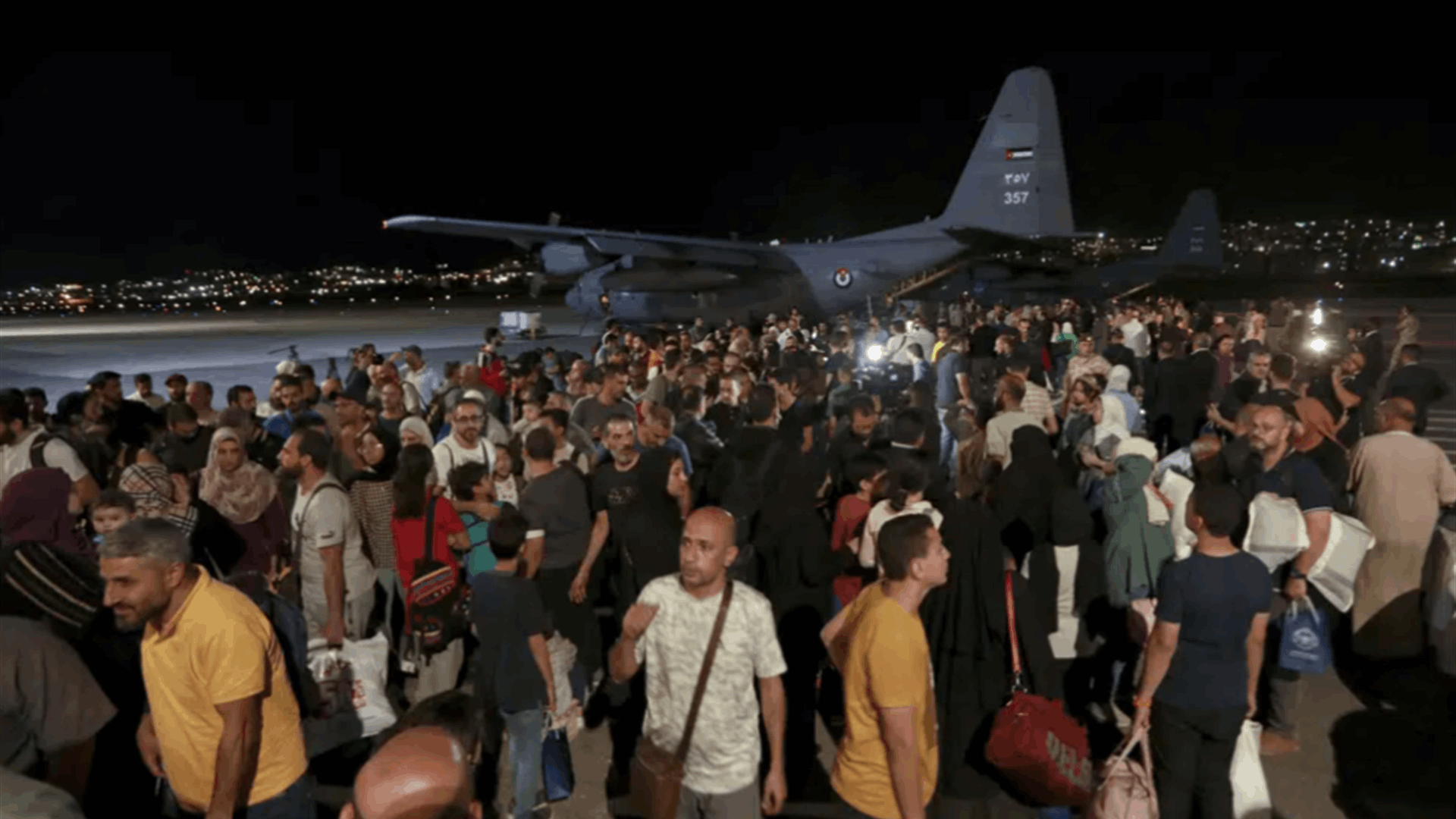 Fitful start to new 3-day truce in Sudan; airlifts continue