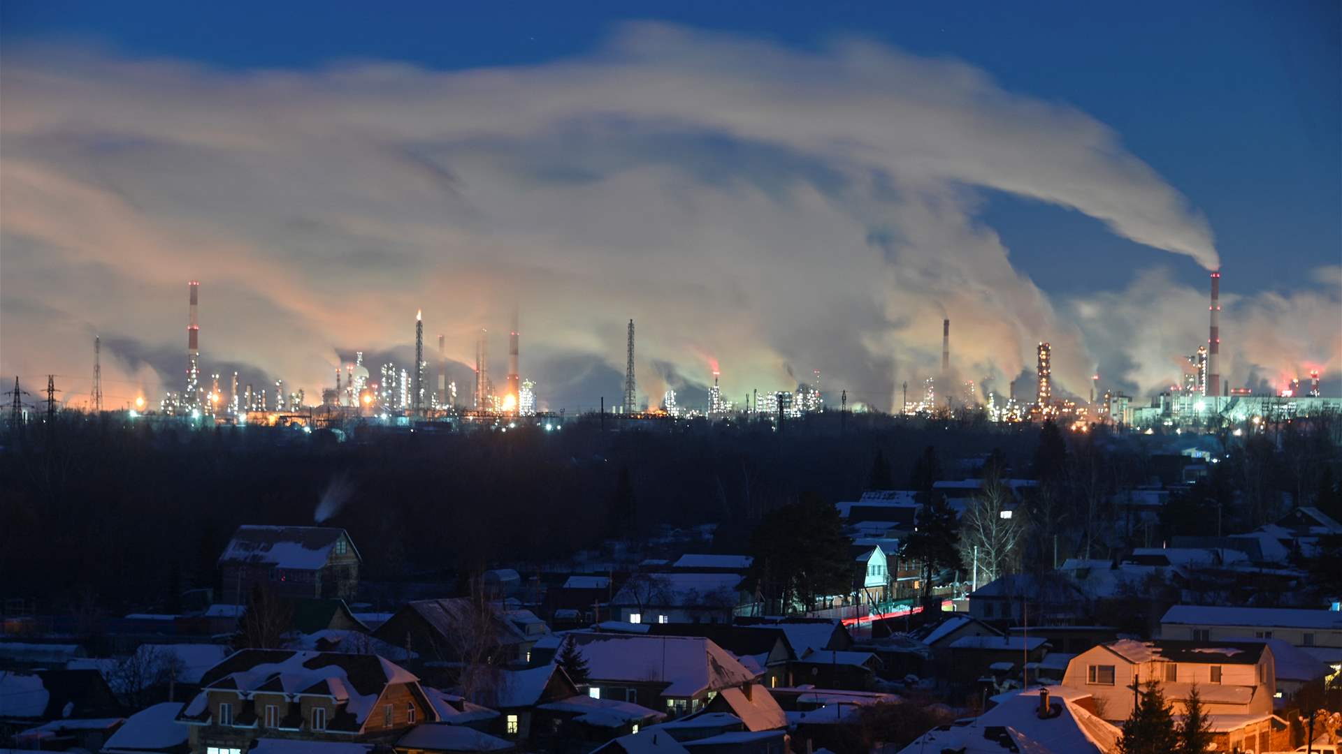 Global refinery margins lose steam as Russian oil finds new outlets