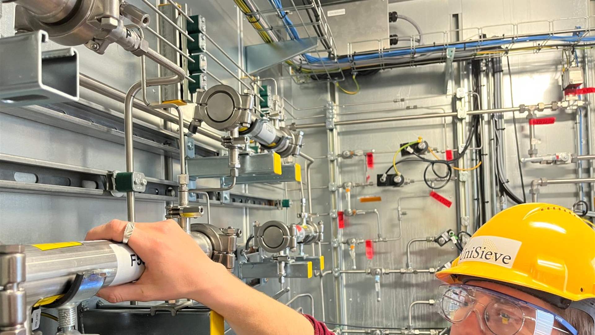 UniSieve’s filters use special crystals to reduce industrial emissions