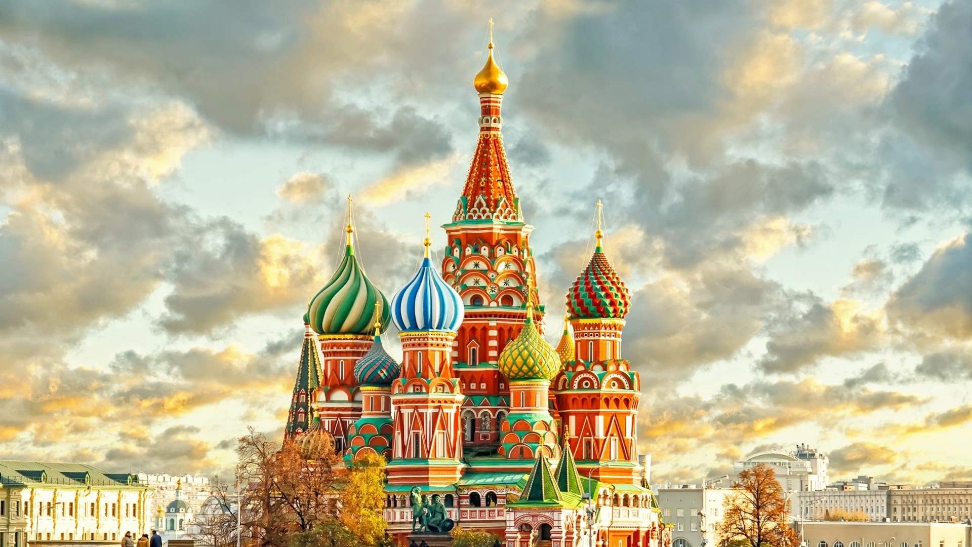Kremlin says welcomes any Ukraine peace efforts on its terms