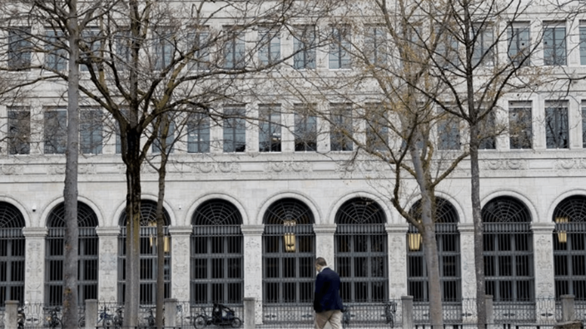 Powerful Swiss central bank faces reform calls in wake of Credit Suisse rescue