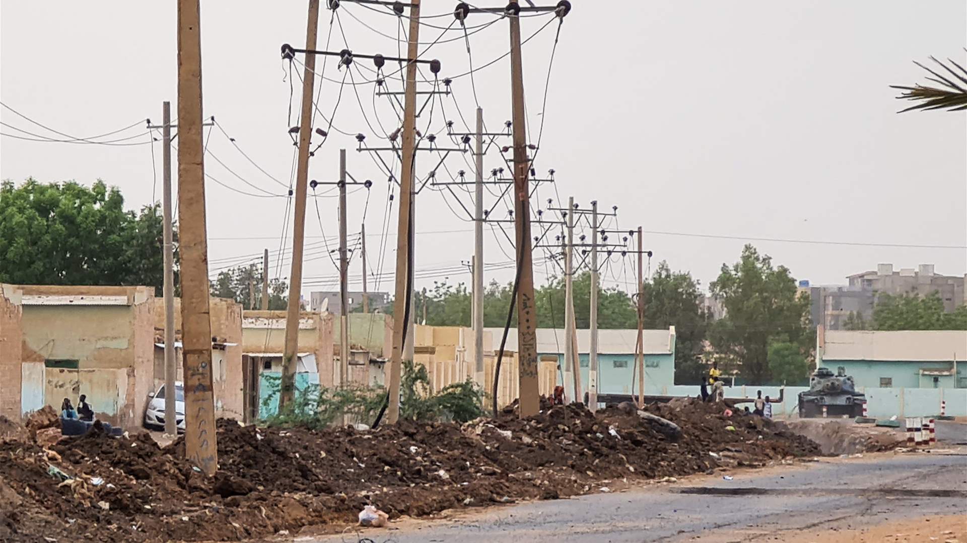 الجيش السوداني يتّهم قوات الدعم السريع باستهداف طائرة إجلاء تركية      