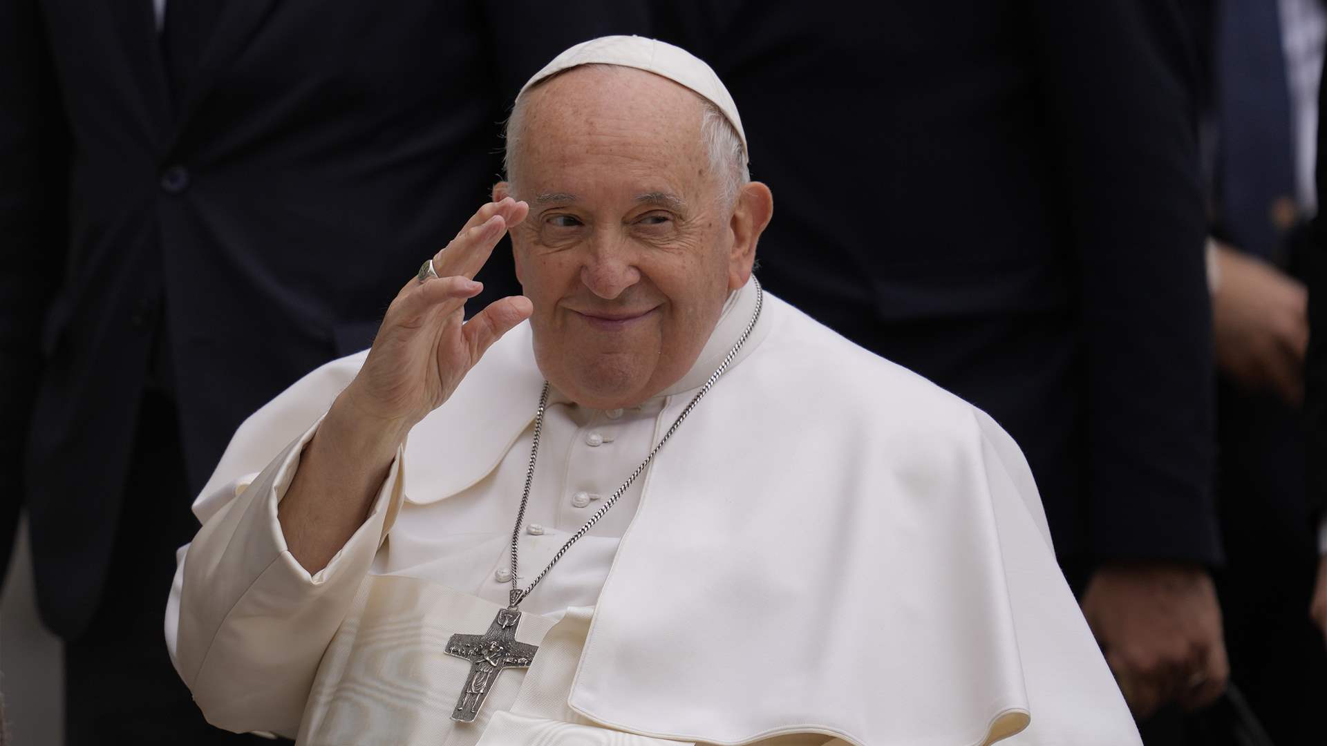 Pope in final Mass in Budapest urges Hungary to open doors