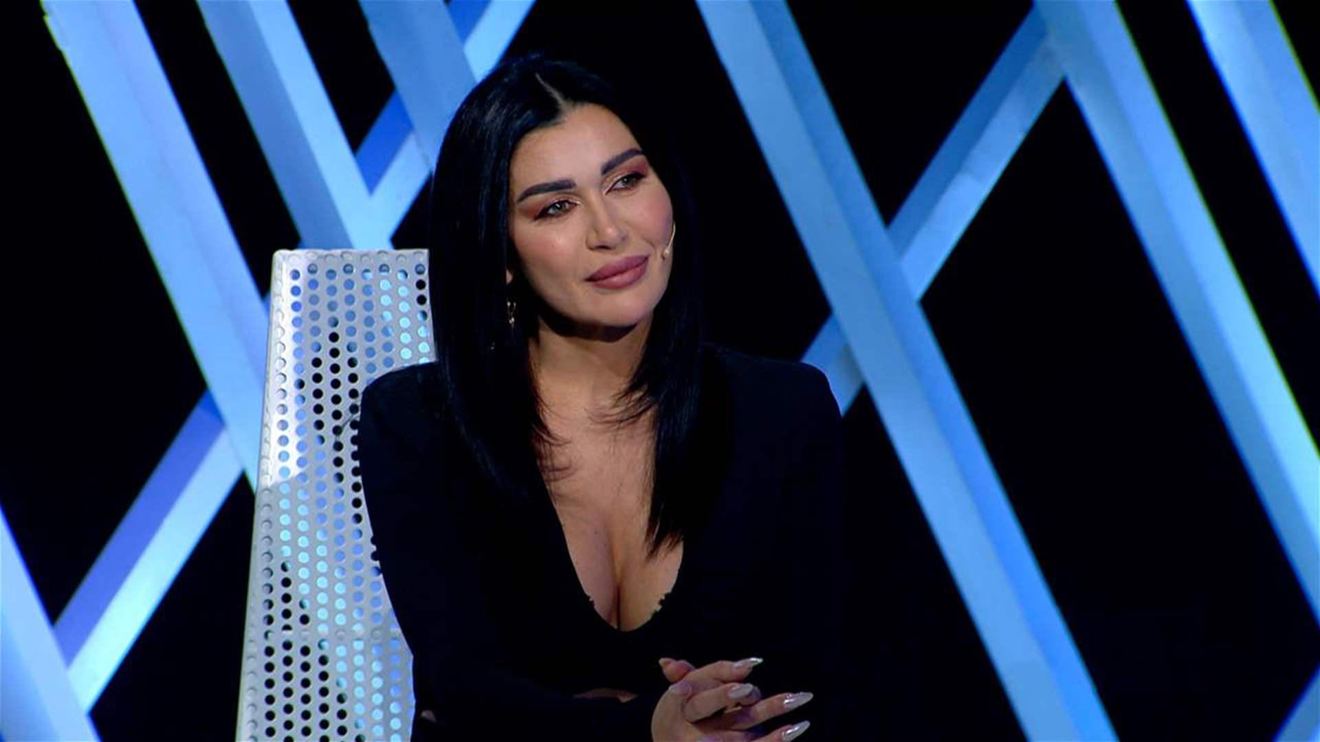 نادين الراسي تروي بحرقة تفاصيل لحظات تلقيها خبر وفاة شقيقها الفنان جورج الراسي!