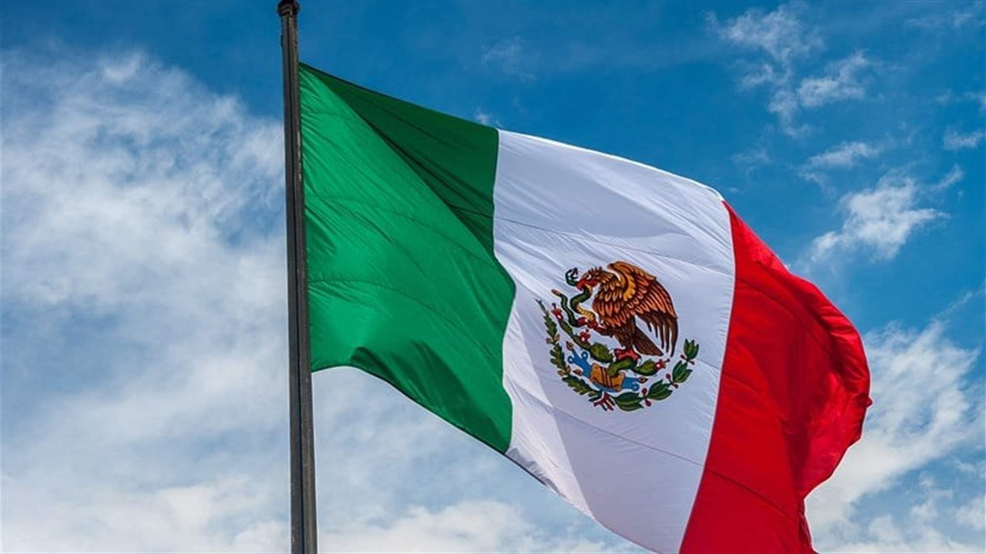 مقتل 18 شخصا في تدهور حافلة سياح في المكسيك