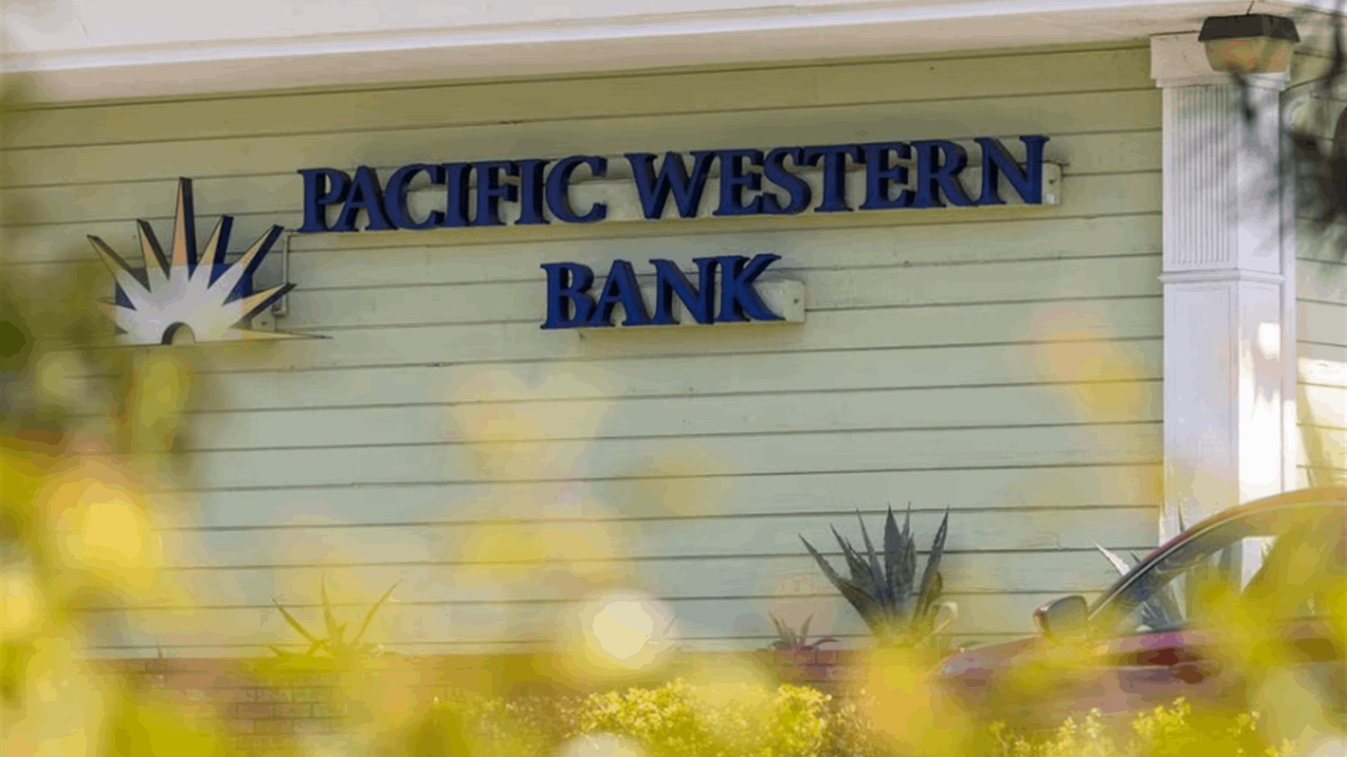 US officials assessing possible &#39;manipulation&#39; on banking shares