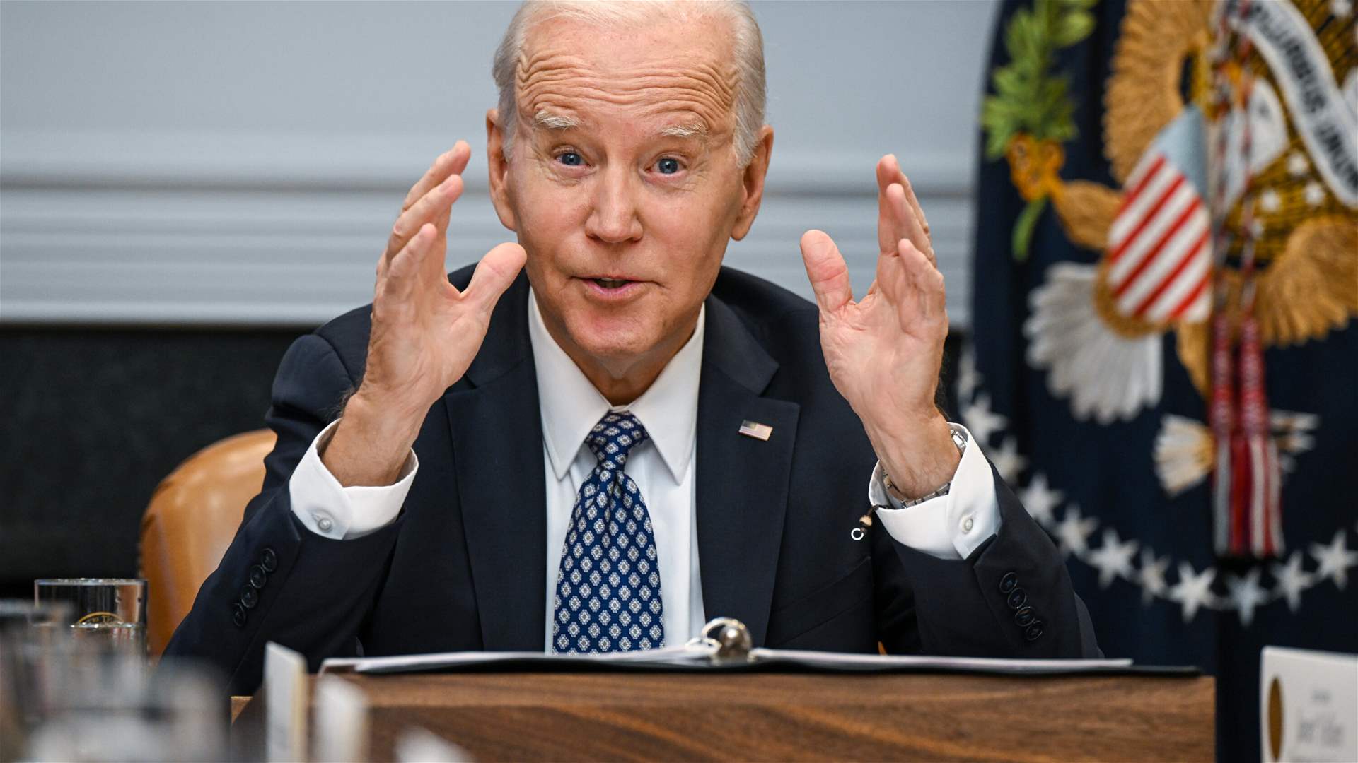 Biden plans to bolster US airline consumer protections
