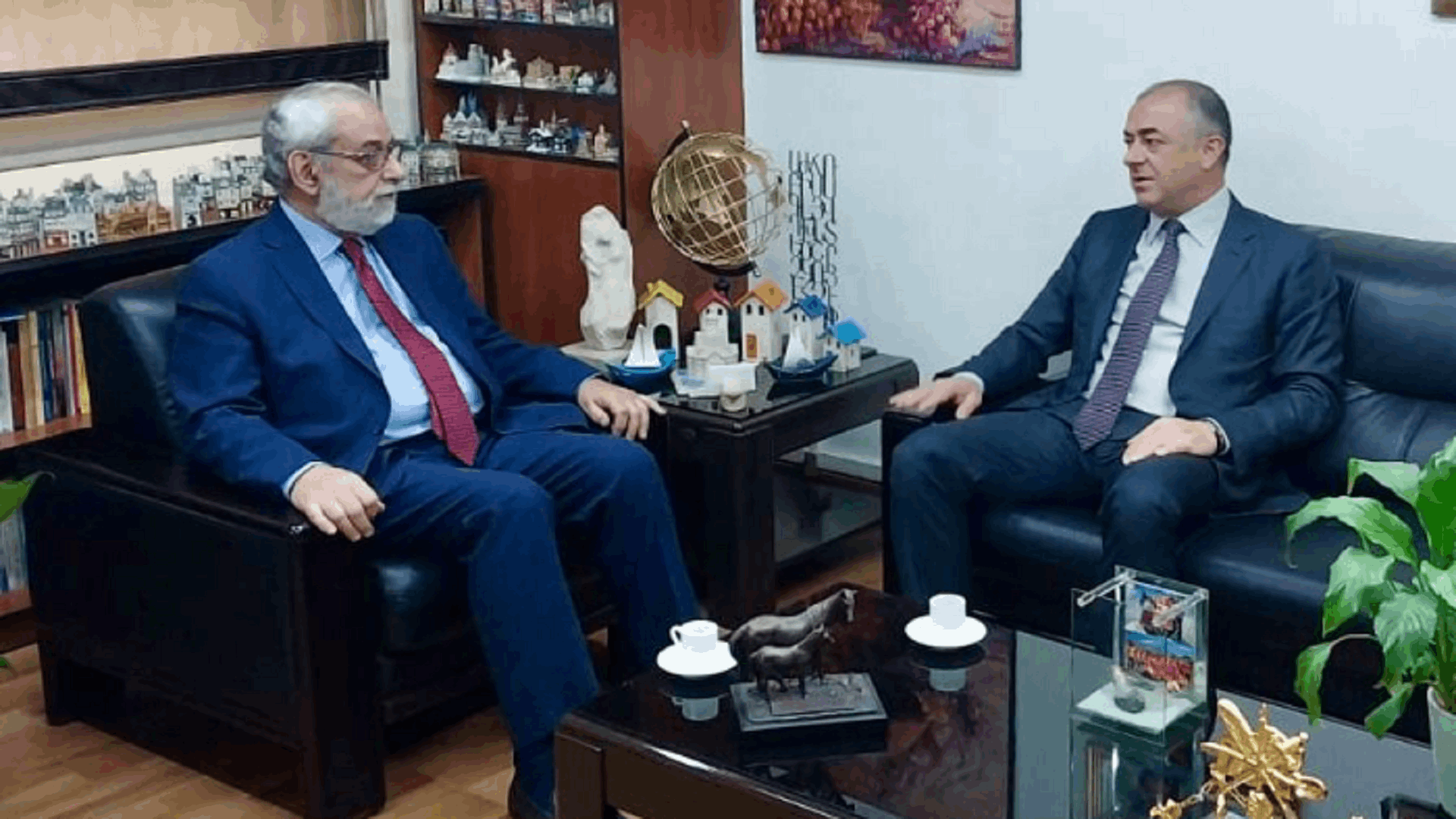 بوصعب التقى بقرادونيان